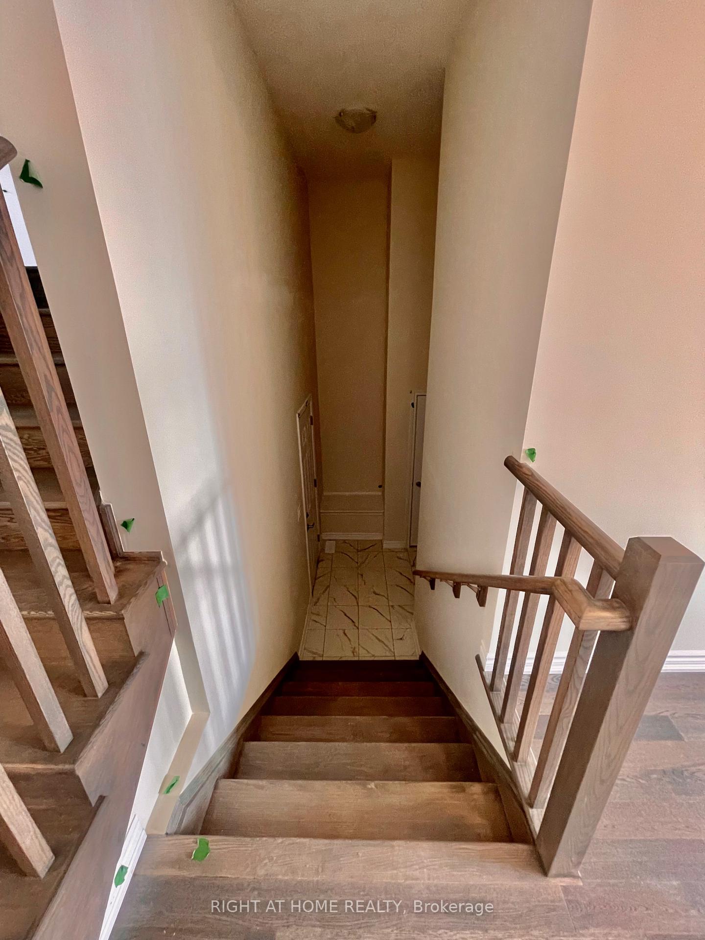 Photo 15 of 409 Barker Parkway, Thorold, Rolling Meadows — HOMEH