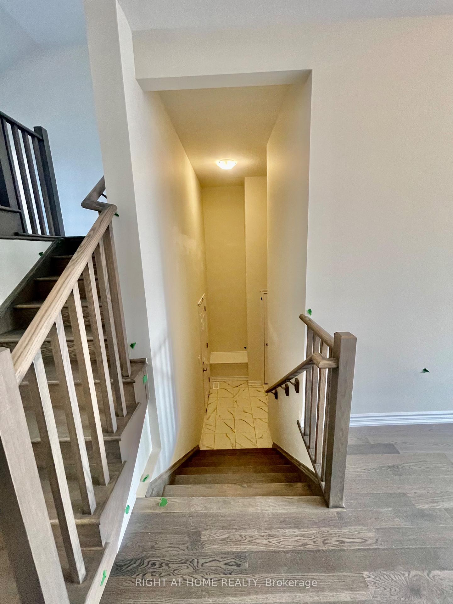 Photo 19 of 409 Barker Parkway, Thorold, Rolling Meadows — HOMEH