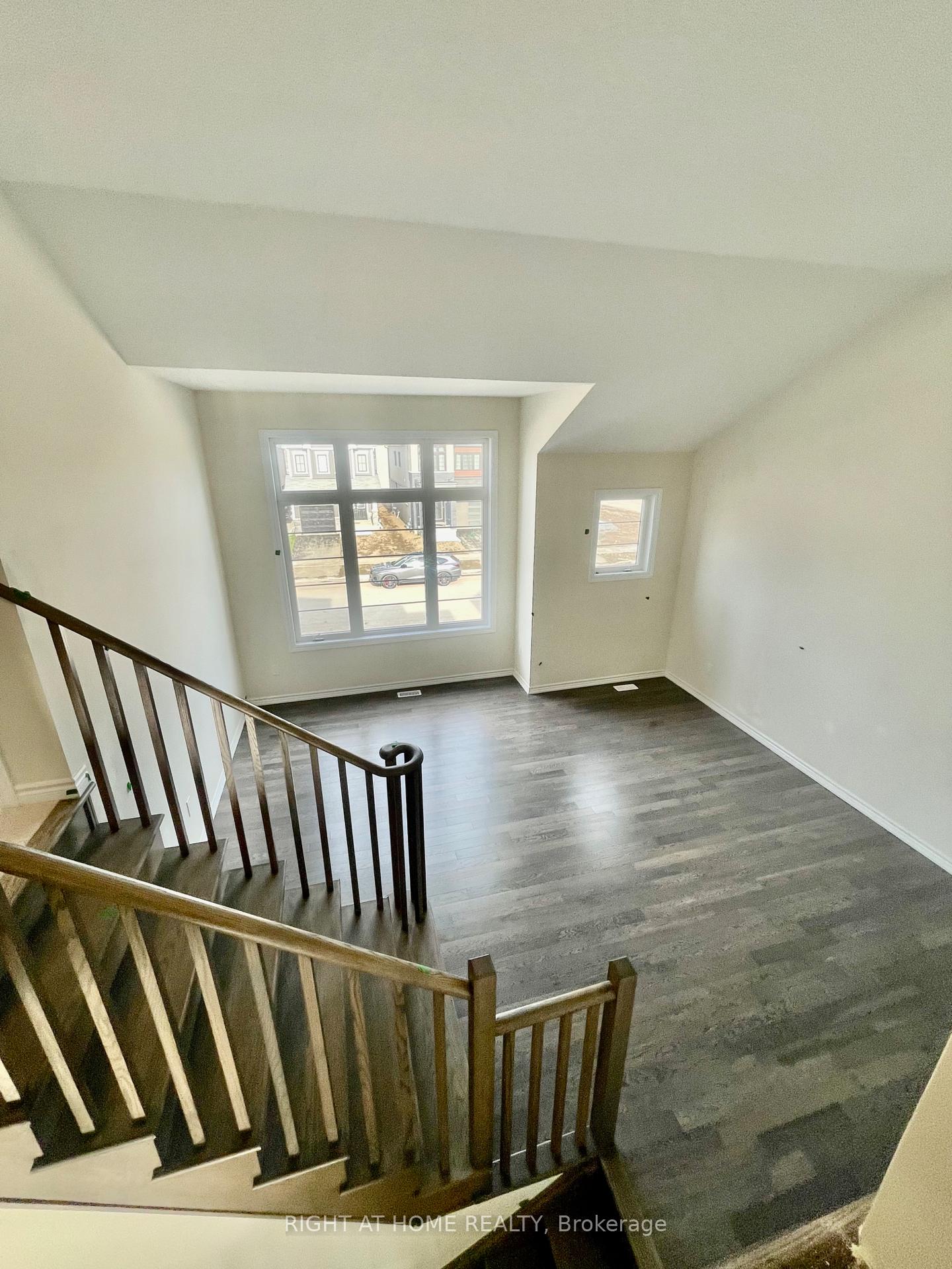 Photo 25 of 409 Barker Parkway, Thorold, Rolling Meadows — HOMEH