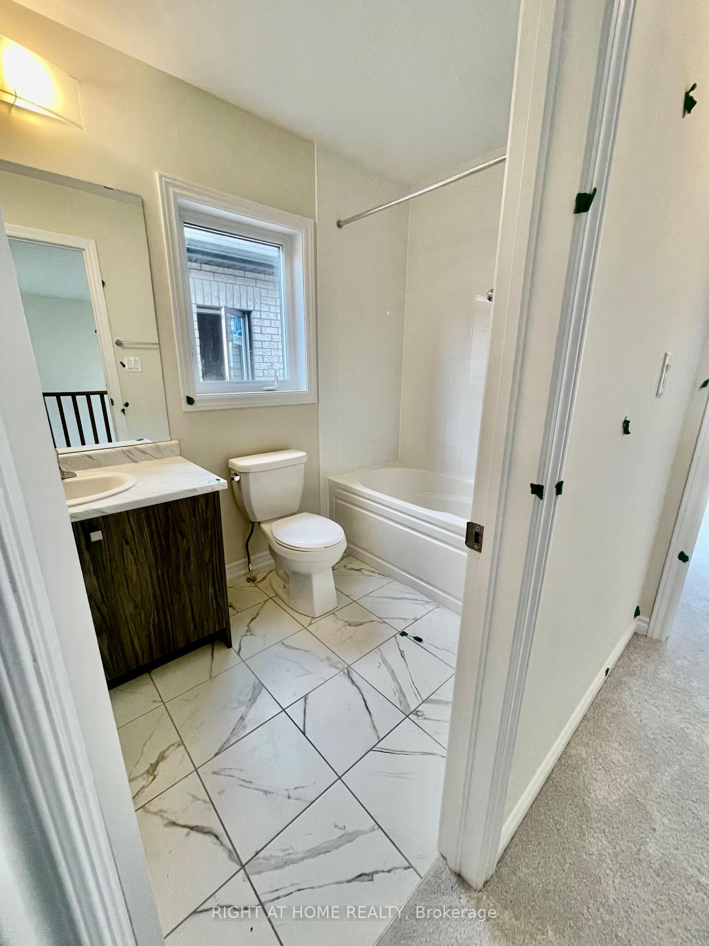 Photo 26 of 409 Barker Parkway, Thorold, Rolling Meadows — HOMEH