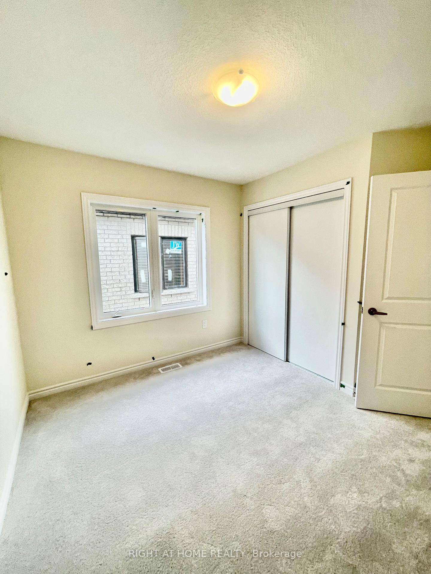 Photo 28 of 409 Barker Parkway, Thorold, Rolling Meadows — HOMEH