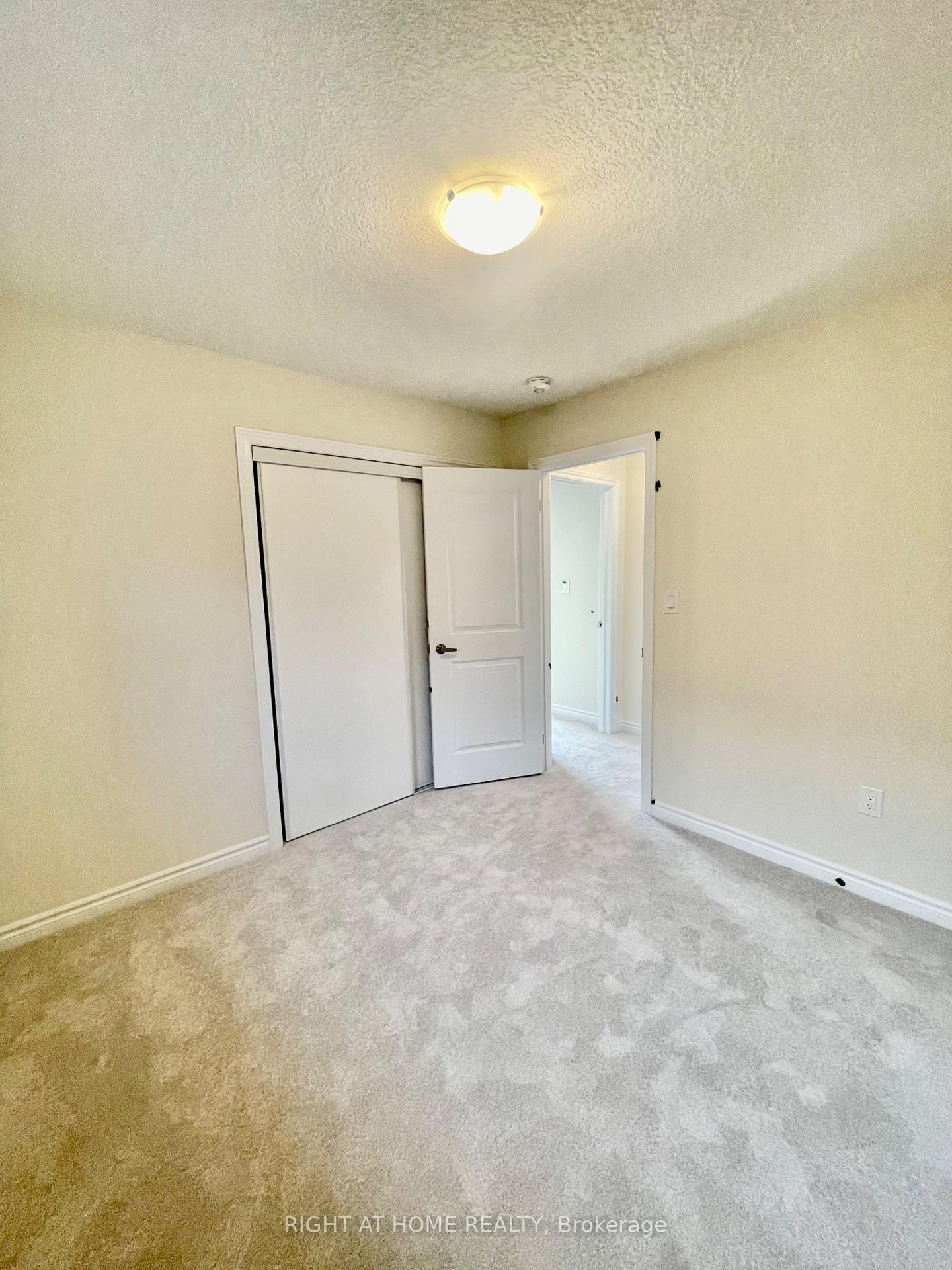 Photo 29 of 409 Barker Parkway, Thorold, Rolling Meadows — HOMEH