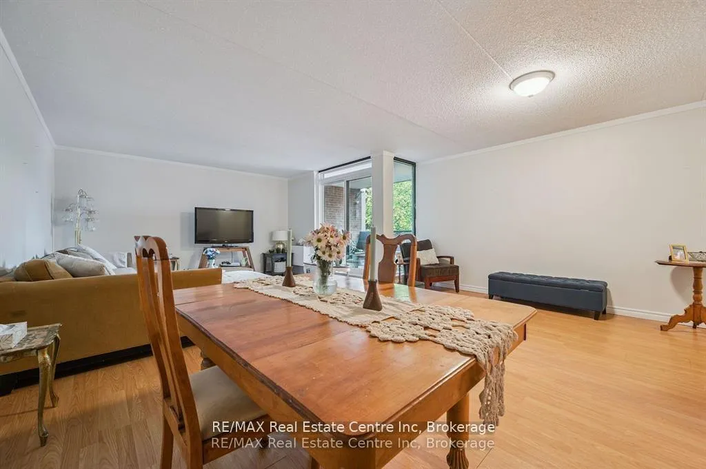 Photo 6 of Unit 310, 65 Silvercreek Parkway N, Guelph, Junction/Onward Willow — HOMEH