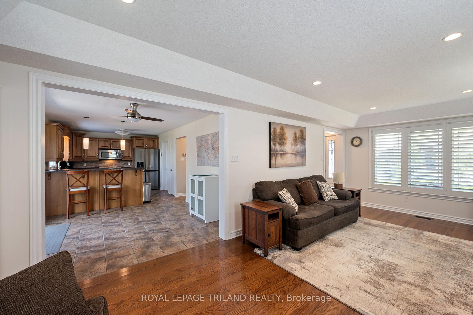 Photo 9 of 592 Darcy Drive, Strathroy-Caradoc, NE — HOMEH