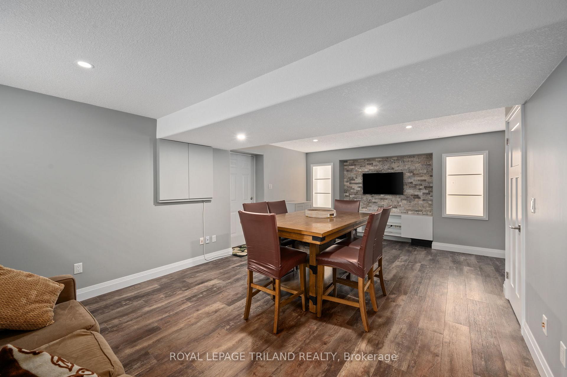 Photo 15 of 592 Darcy Drive, Strathroy-Caradoc, NE — HOMEH