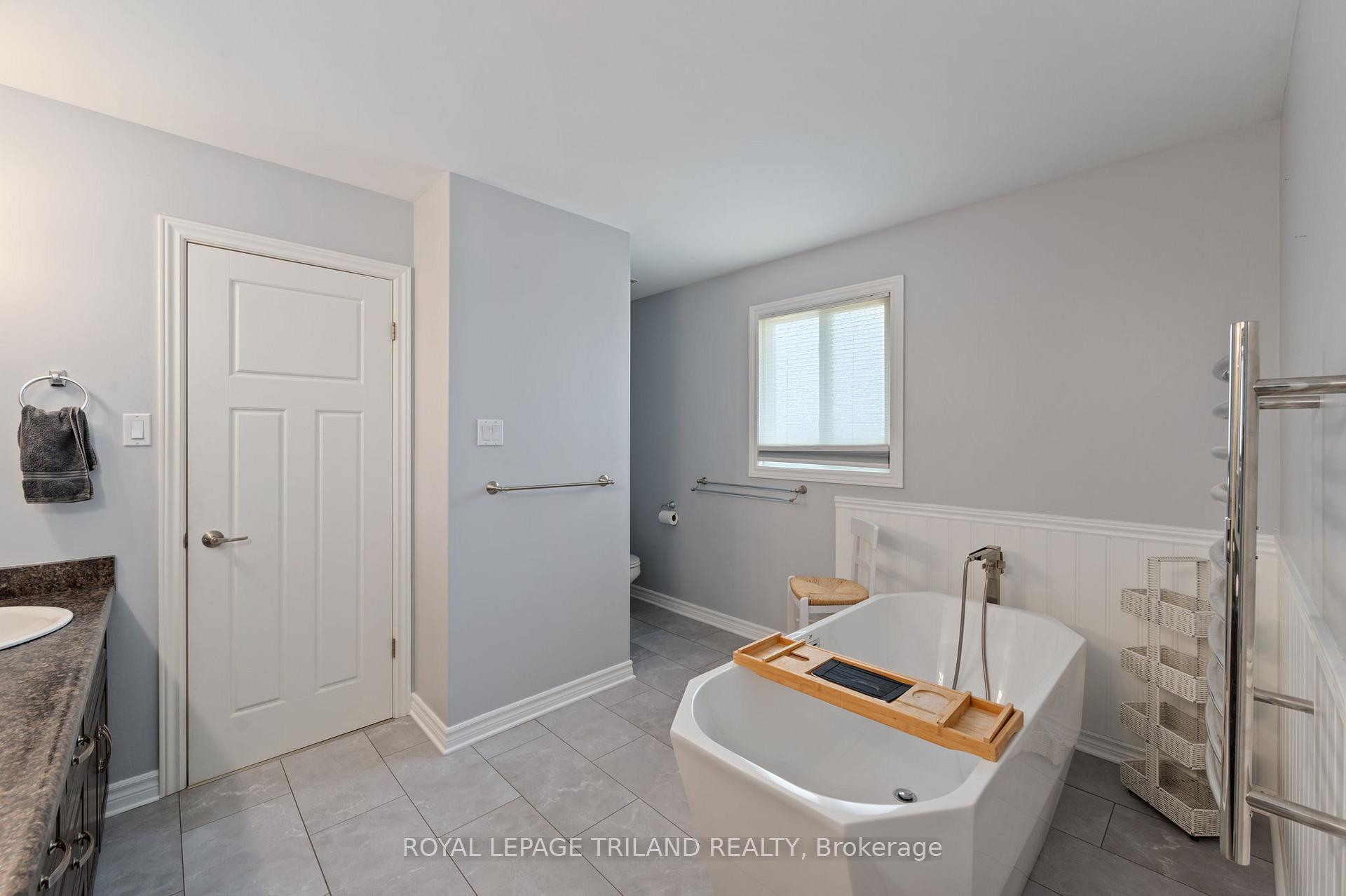 Photo 19 of 592 Darcy Drive, Strathroy-Caradoc, NE — HOMEH
