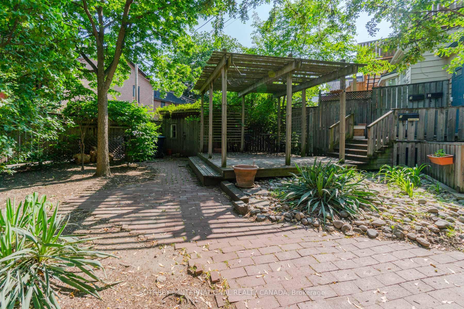 Photo 17 of Unit Unit 2, 215-217 Carlton Street, Toronto, Cabbagetown-South St. James Town — HOMEH