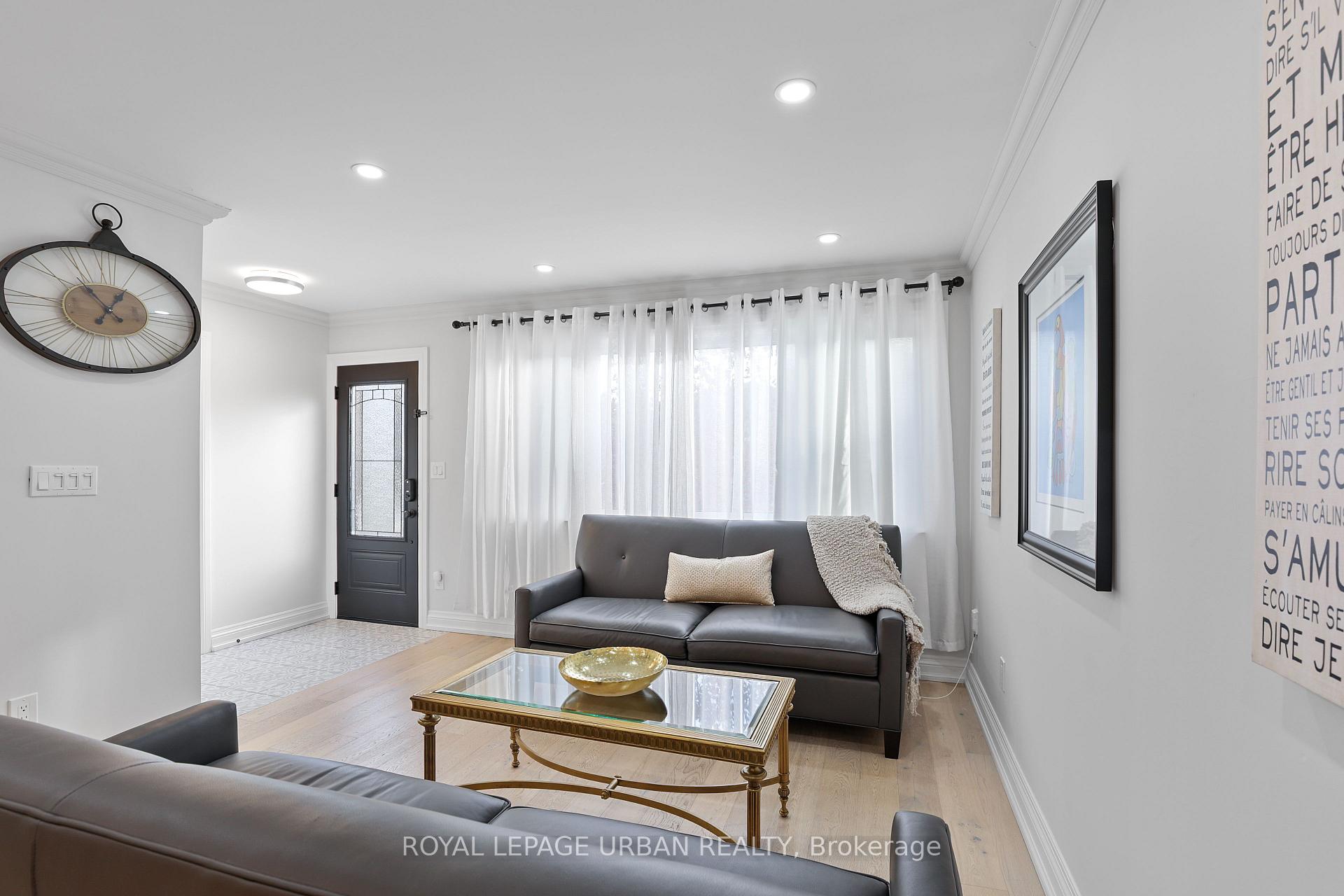 Photo 7 of 230 Parkview Hill Crescent, Toronto, O'Connor-Parkview — HOMEH