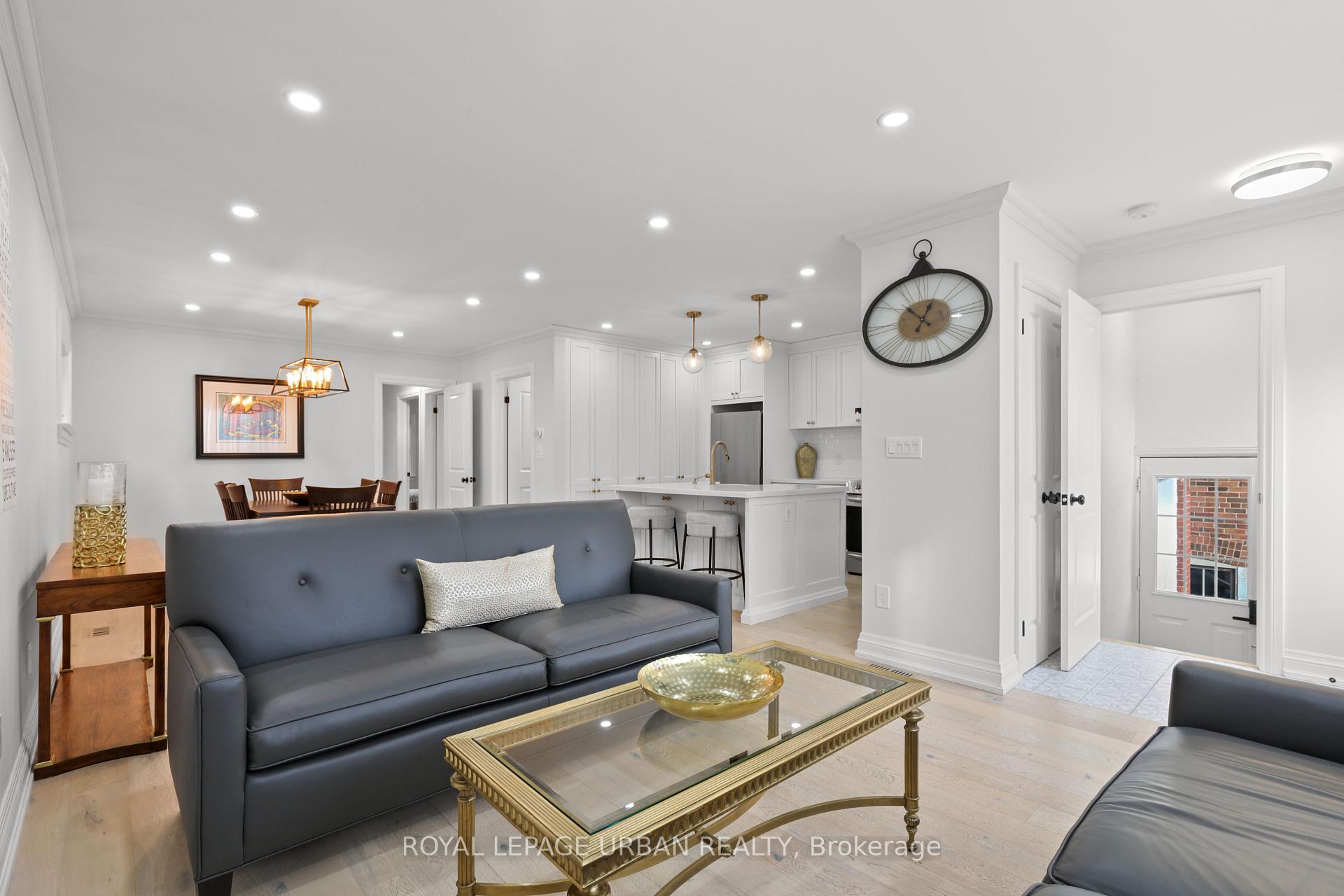 Photo 8 of 230 Parkview Hill Crescent, Toronto, O'Connor-Parkview — HOMEH
