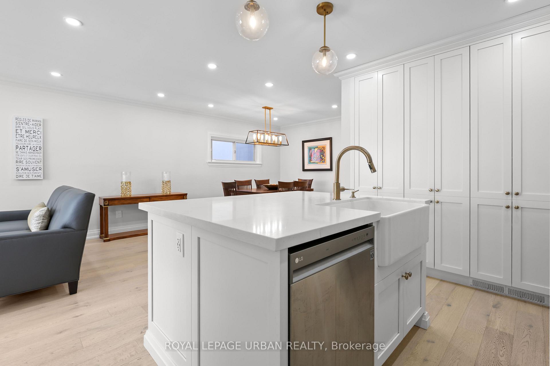 Photo 11 of 230 Parkview Hill Crescent, Toronto, O'Connor-Parkview — HOMEH