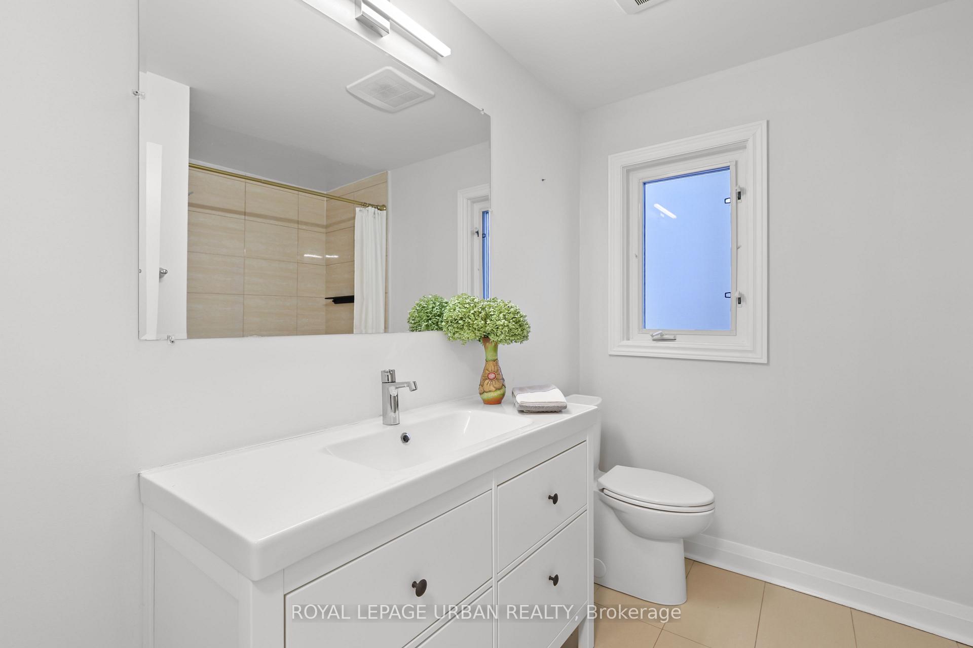 Photo 17 of 230 Parkview Hill Crescent, Toronto, O'Connor-Parkview — HOMEH