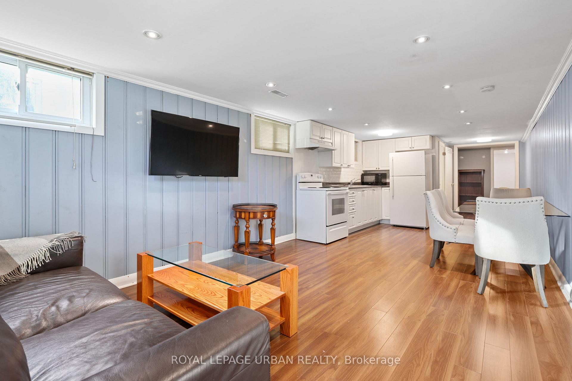 Photo 21 of 230 Parkview Hill Crescent, Toronto, O'Connor-Parkview — HOMEH