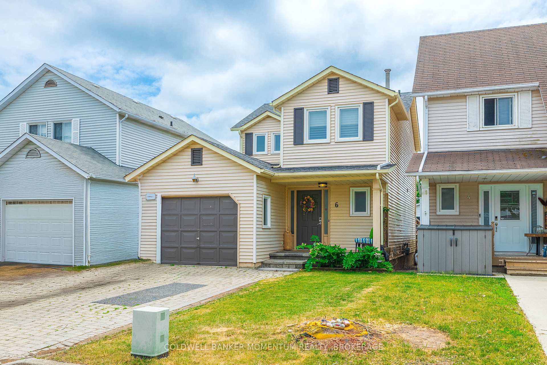 Photo 2 of 6 Rannie Court, Thorold, Confederation Heights — HOMEH