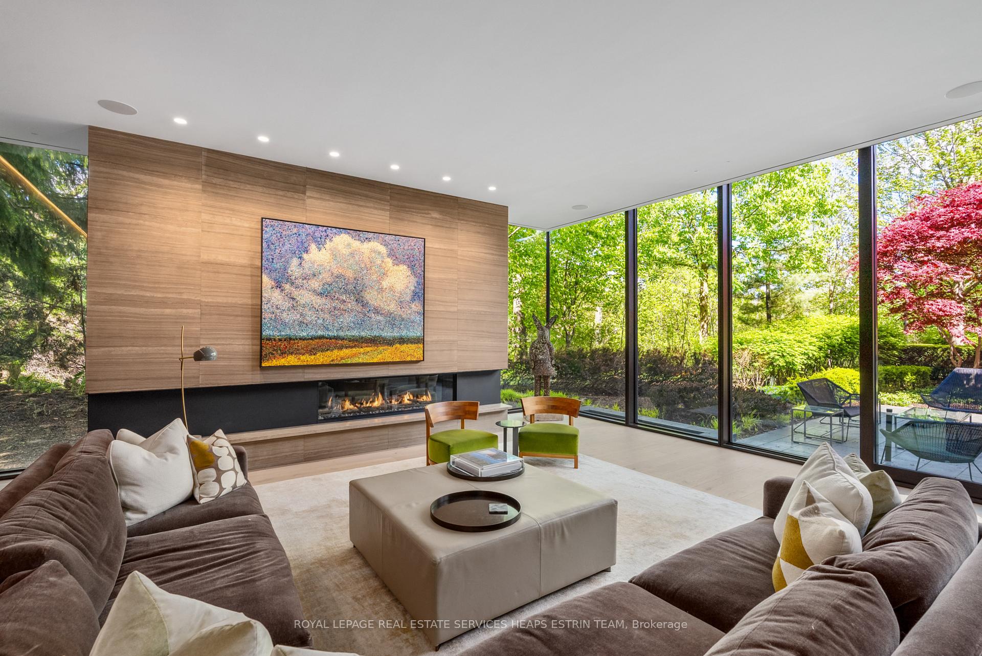 Photo 9 of 11 Thornwood Road, Toronto, Rosedale-Moore Park — HOMEH