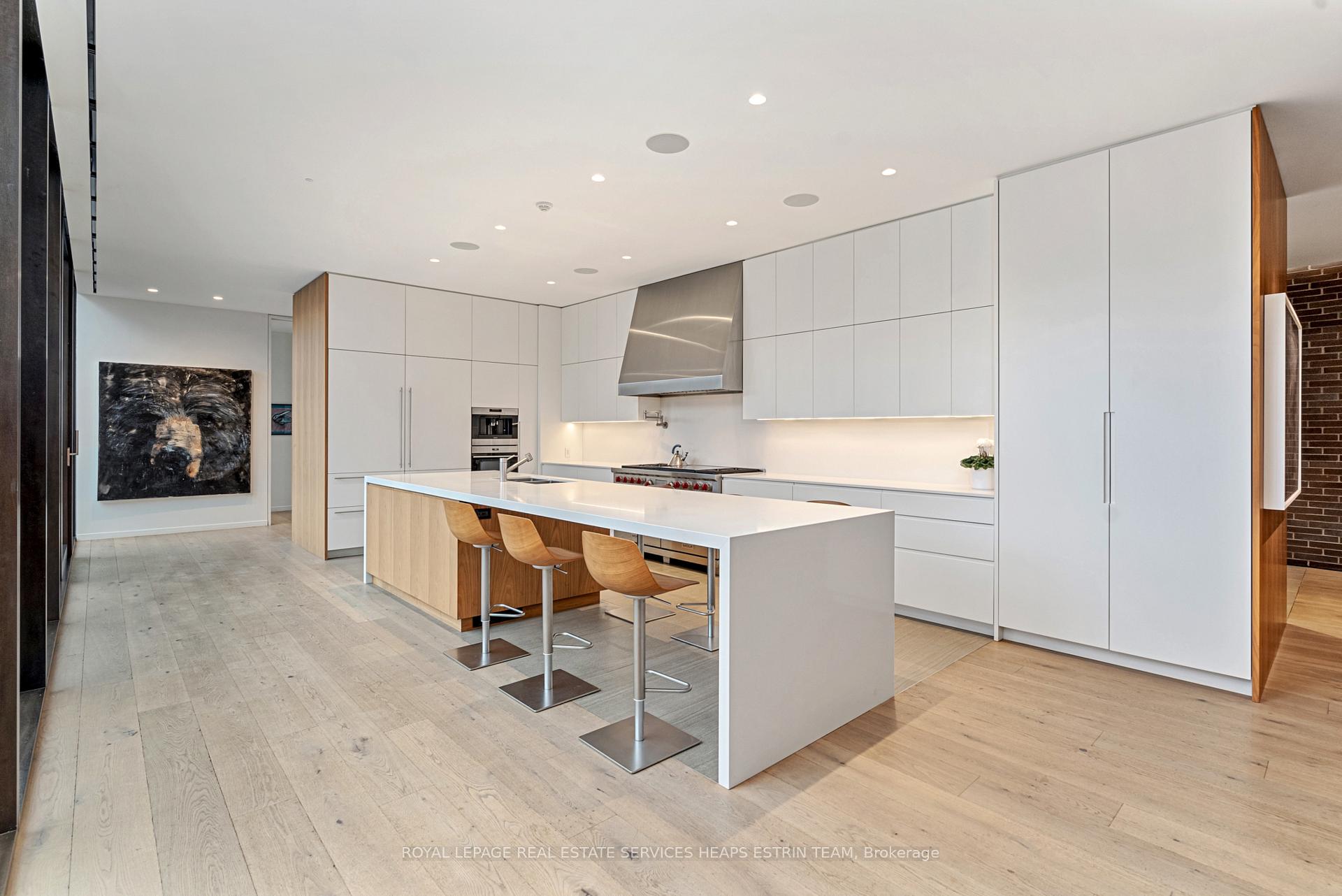 Photo 17 of 11 Thornwood Road, Toronto, Rosedale-Moore Park — HOMEH