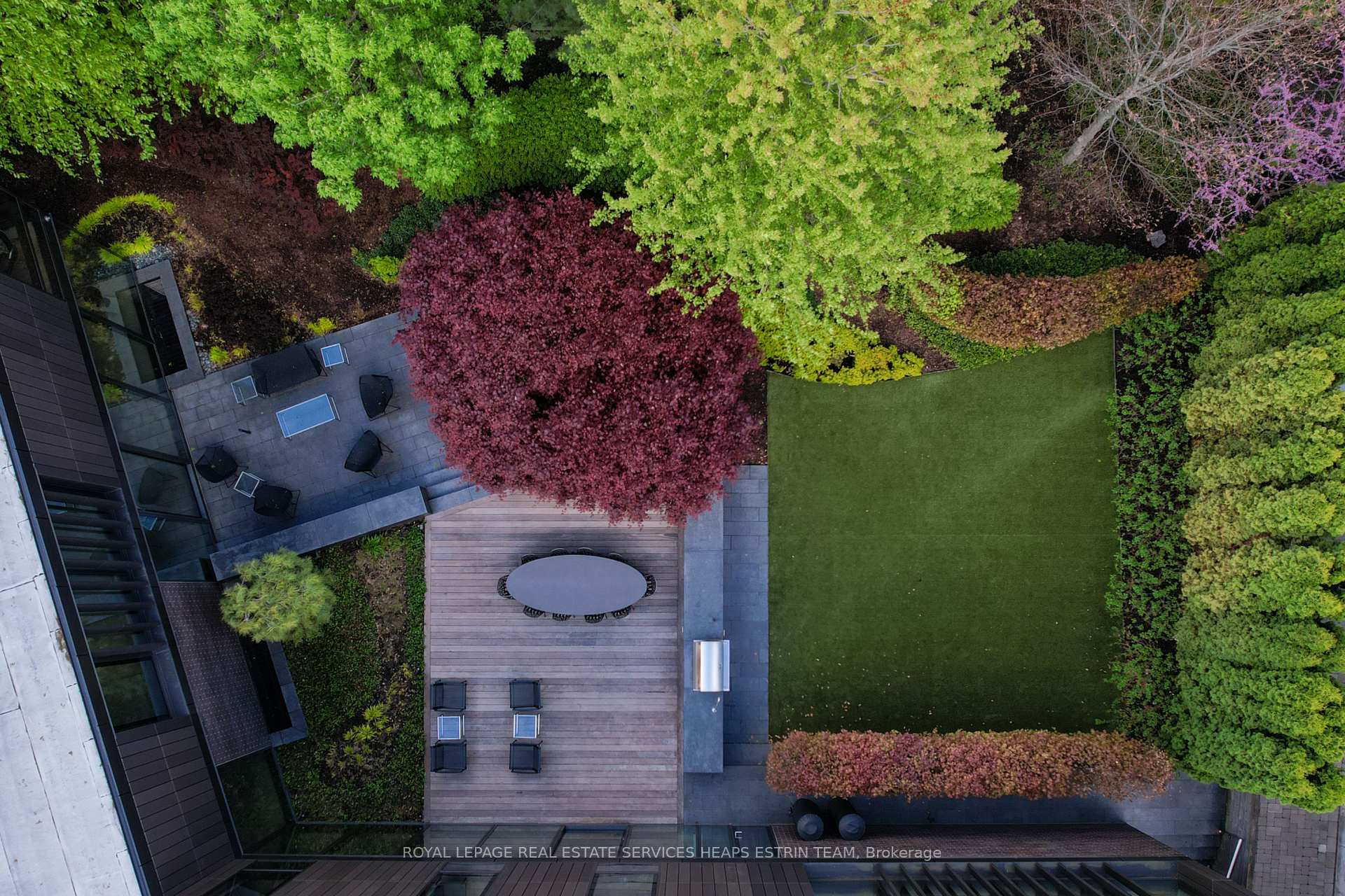 Photo 32 of 11 Thornwood Road, Toronto, Rosedale-Moore Park — HOMEH