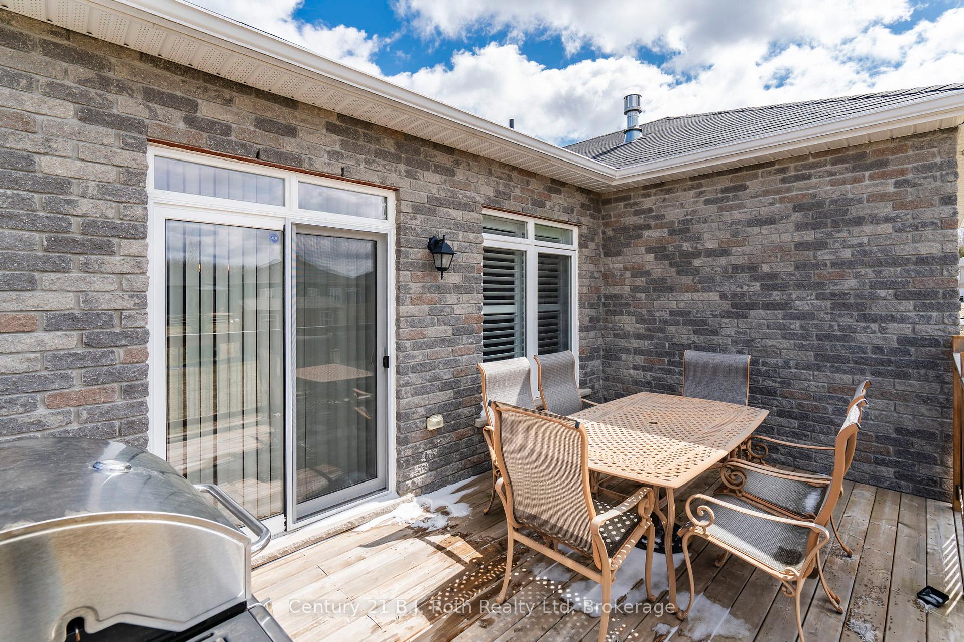 Photo 36 of 4 Charlie Rawson Boulevard, Barrie, Rural Barrie Southwest — HOMEH