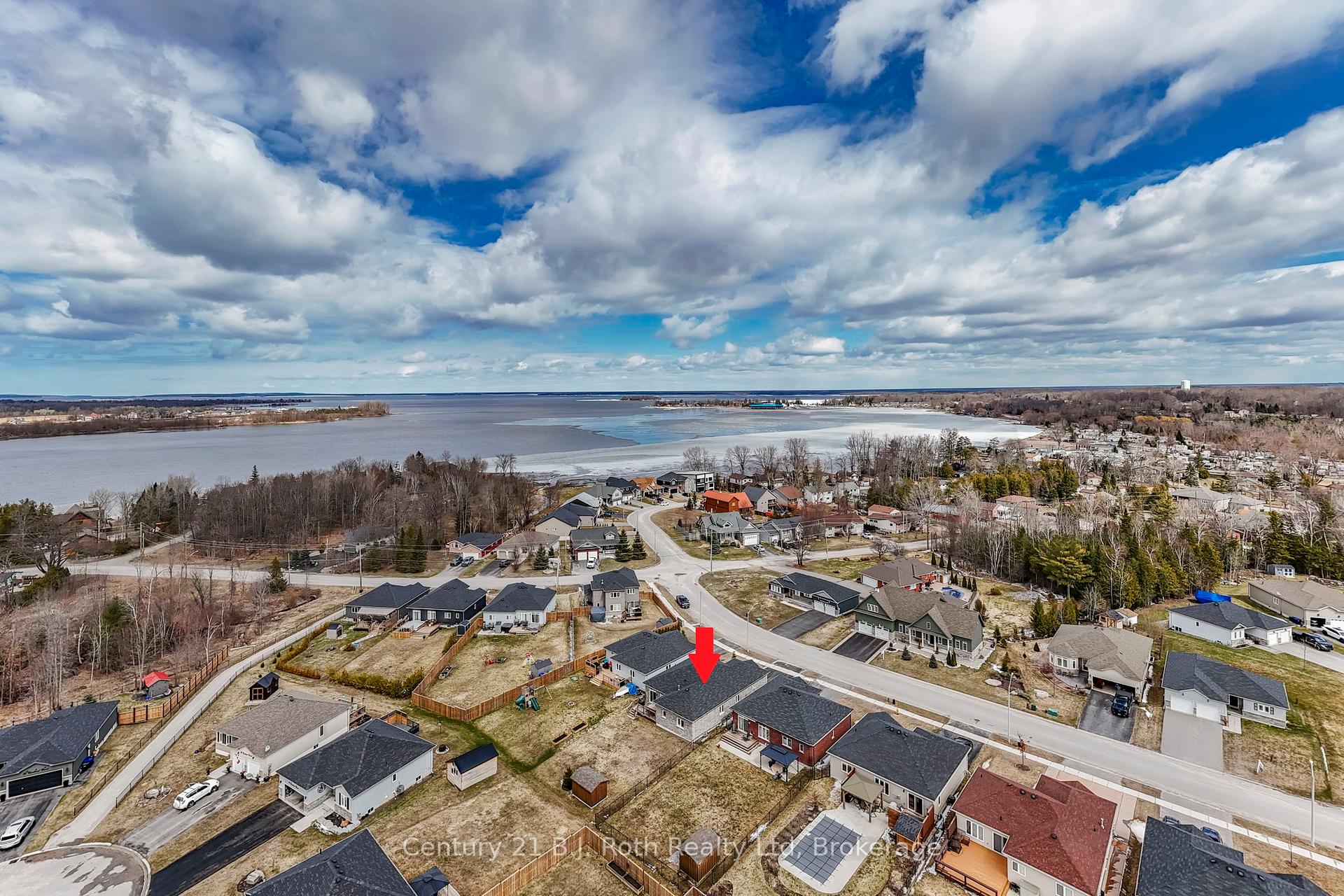 Photo 44 of 4 Charlie Rawson Boulevard, Barrie, Rural Barrie Southwest — HOMEH