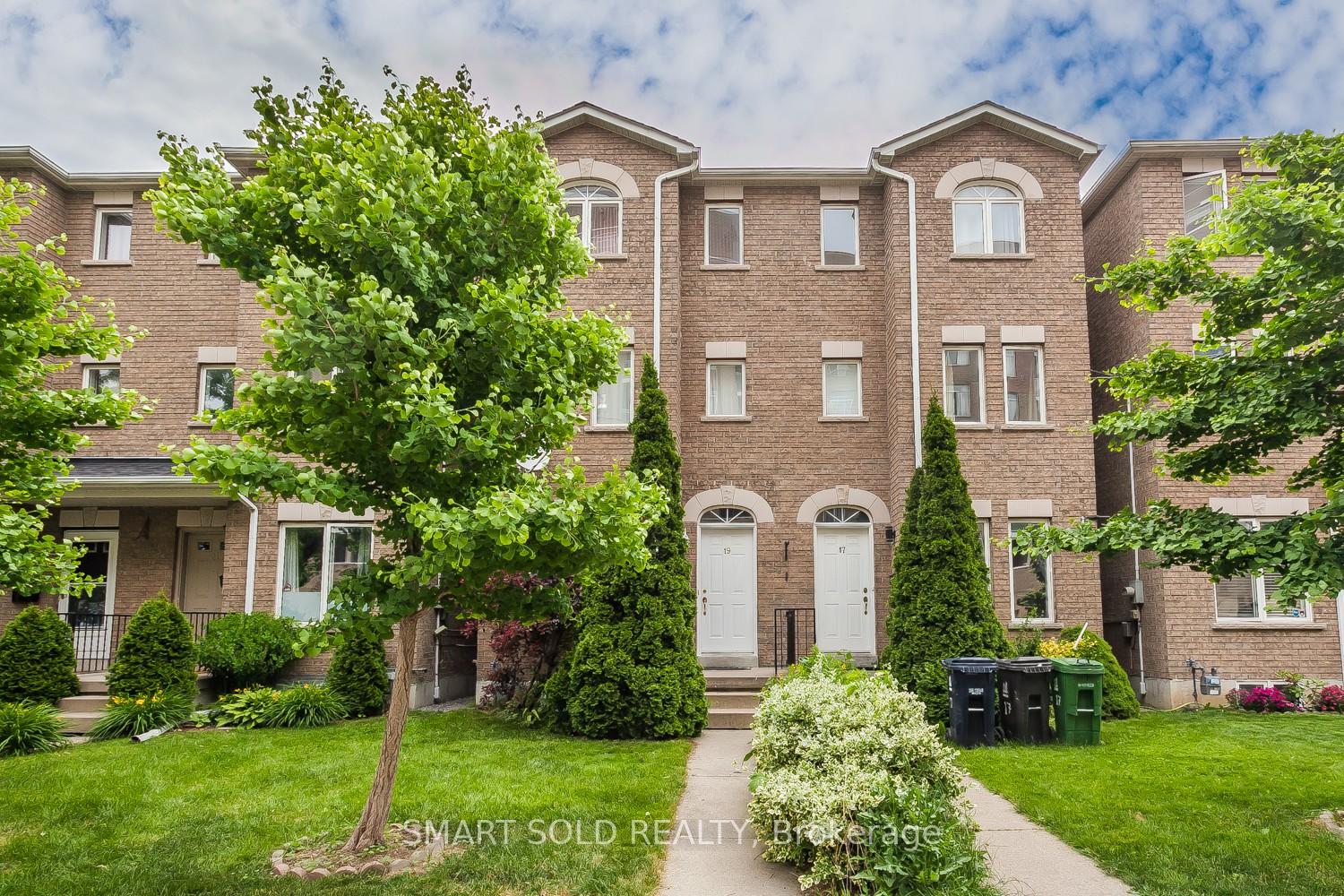 Front of 19 Trent Avenue