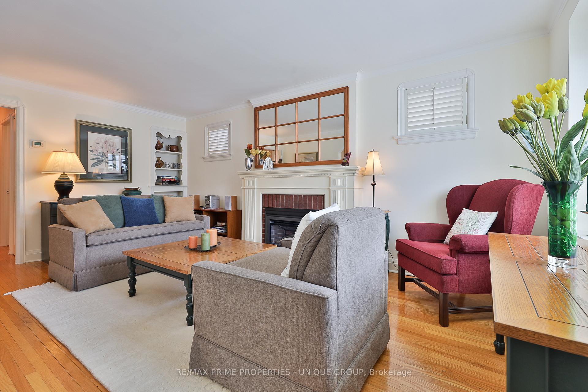 Photo 2 of 598 Broadway Avenue, Toronto, Leaside — HOMEH