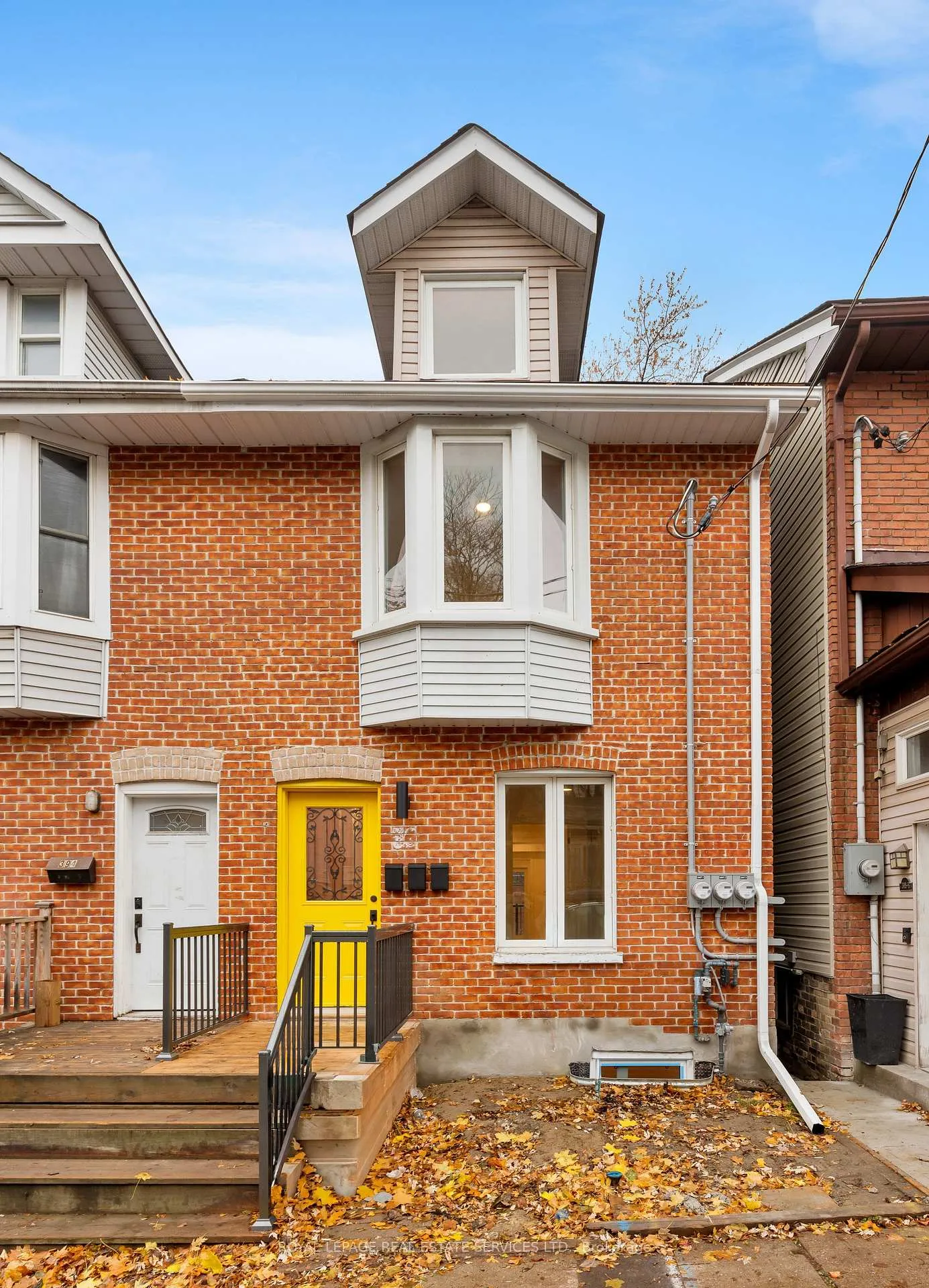 Front of Unit Mainfloor, 396 Jones Avenue