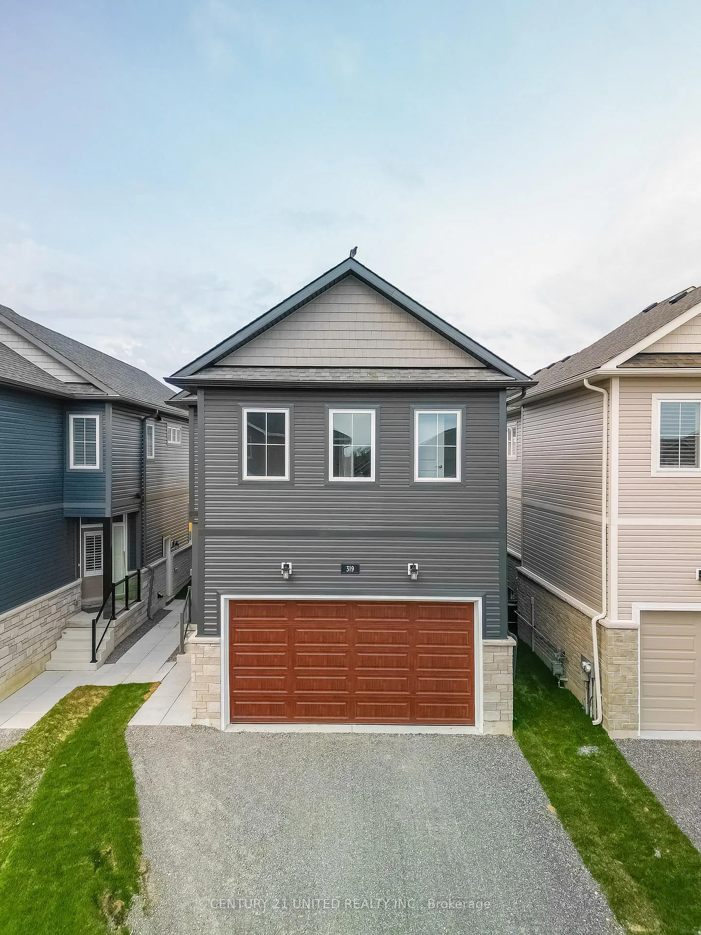 Photo 1 of 319 Mullighan Gardens, Peterborough, Monaghan Ward 2 — HOMEH