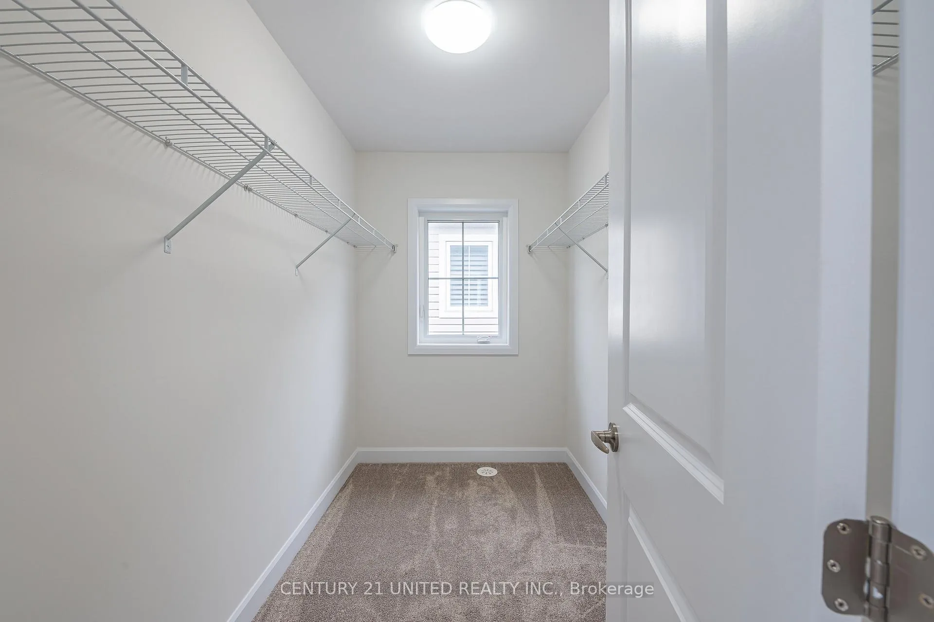 Photo 17 of 319 Mullighan Gardens, Peterborough, Monaghan Ward 2 — HOMEH