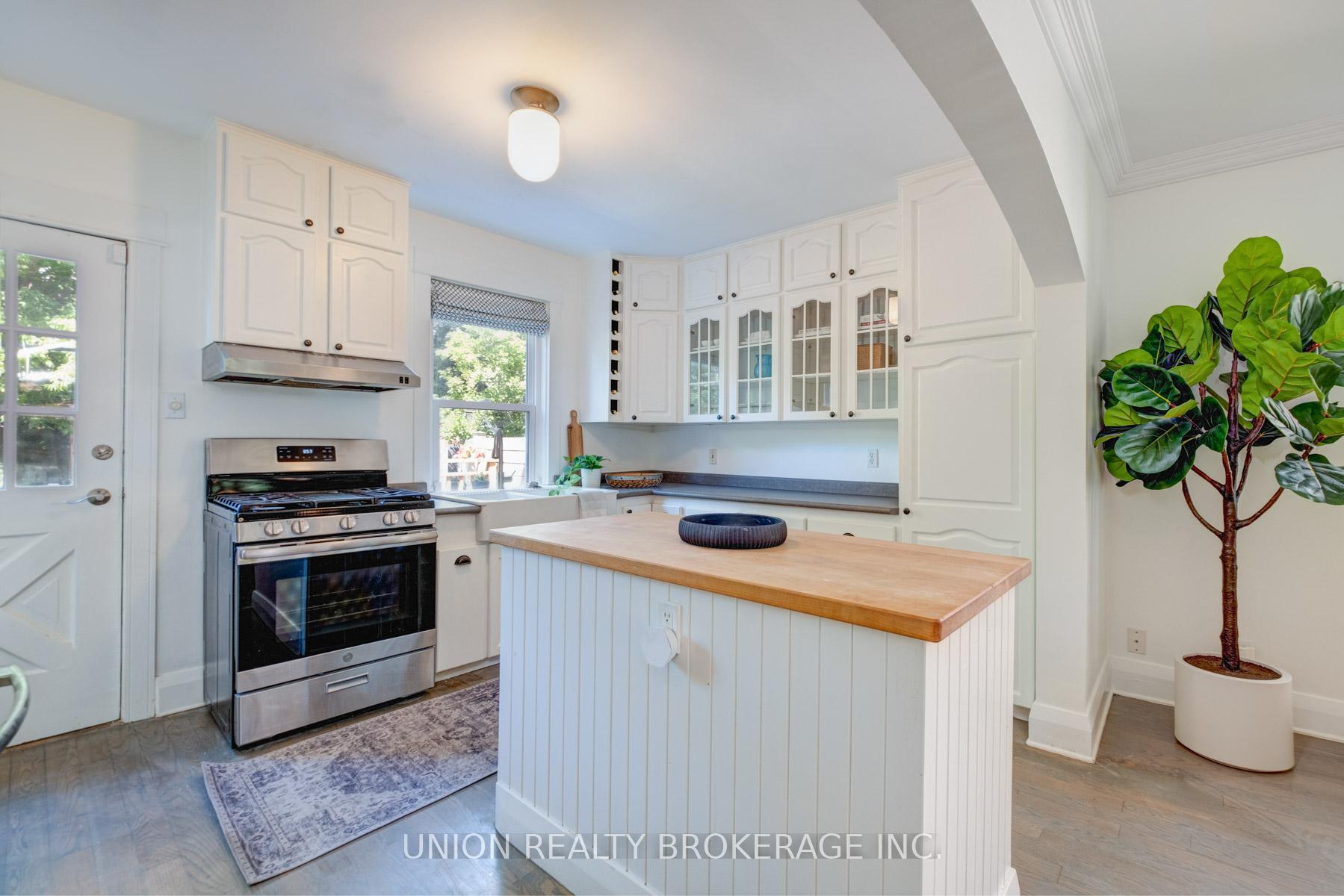 Photo 16 of 146 Wheeler Avenue, Toronto, The Beaches — HOMEH