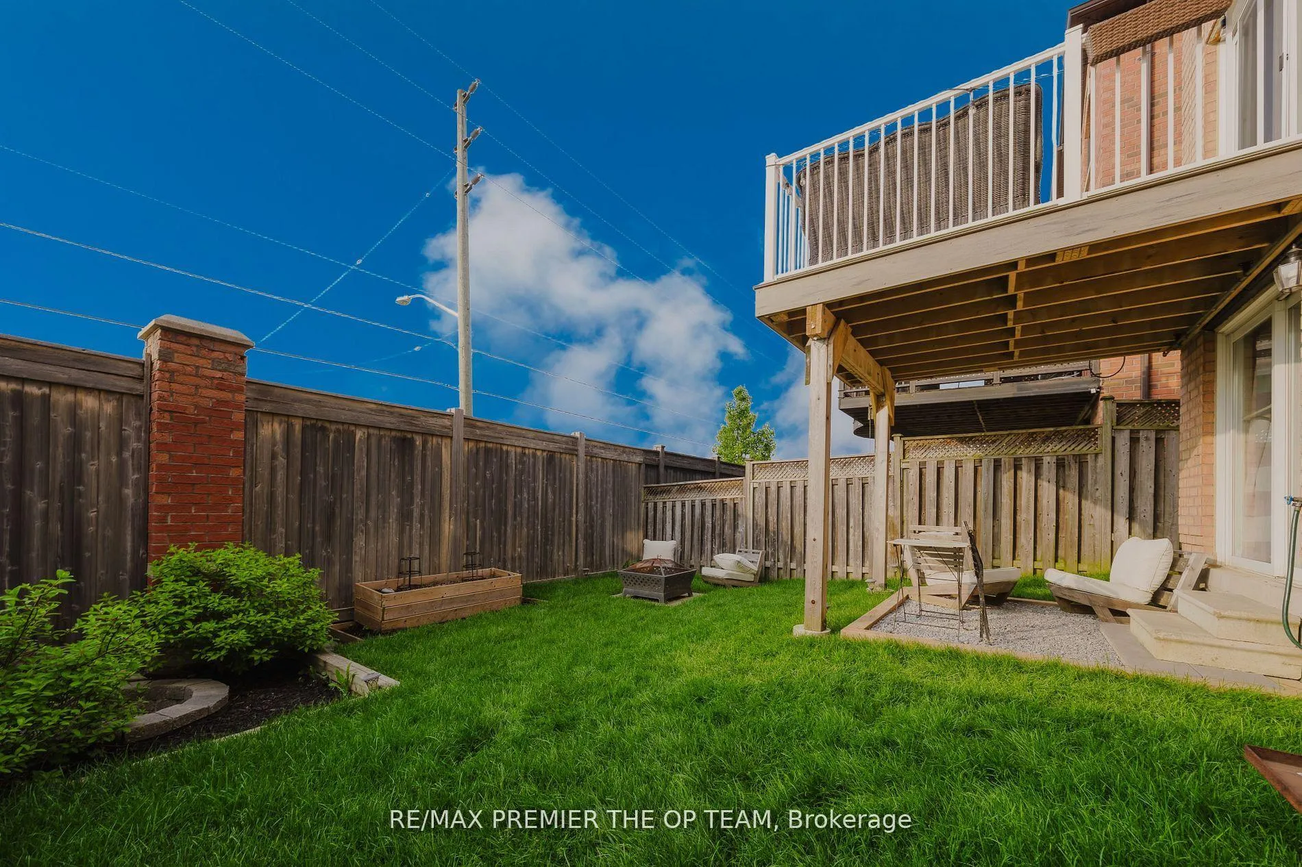 Photo 31 of 50 Beaverbrook Crescent, Vaughan, Rural Vaughan — HOMEH