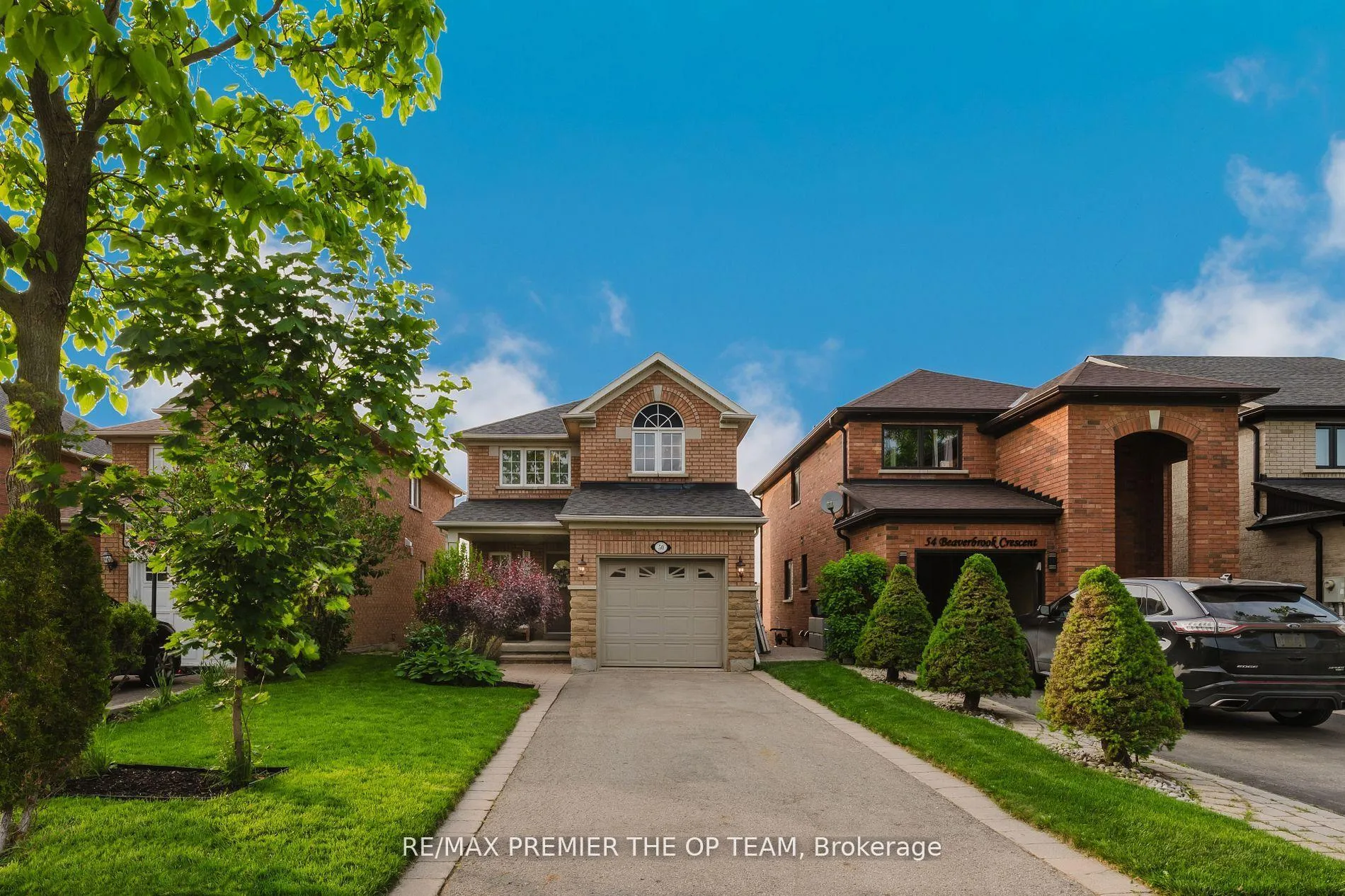 Photo 33 of 50 Beaverbrook Crescent, Vaughan, Rural Vaughan — HOMEH
