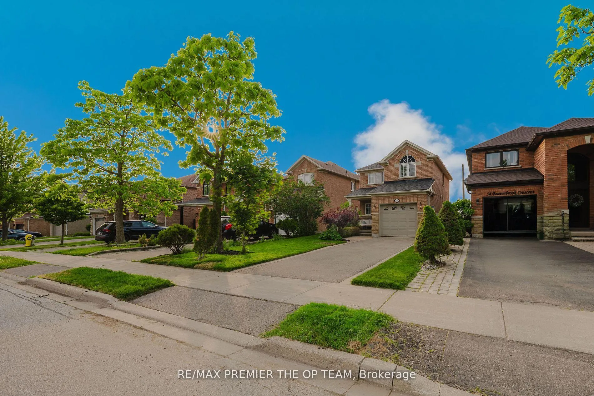 Photo 34 of 50 Beaverbrook Crescent, Vaughan, Rural Vaughan — HOMEH