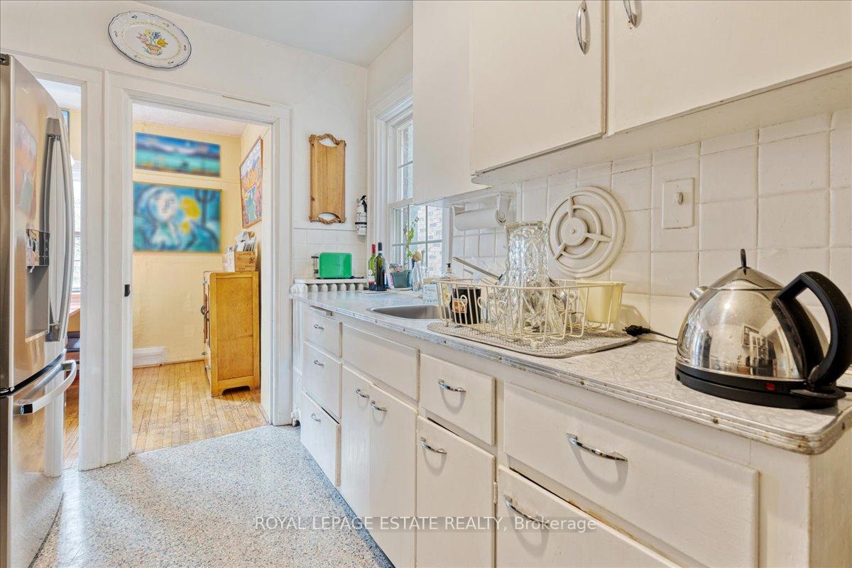 Photo 9 of 75 Manor Road E, Toronto, Mount Pleasant West — HOMEH