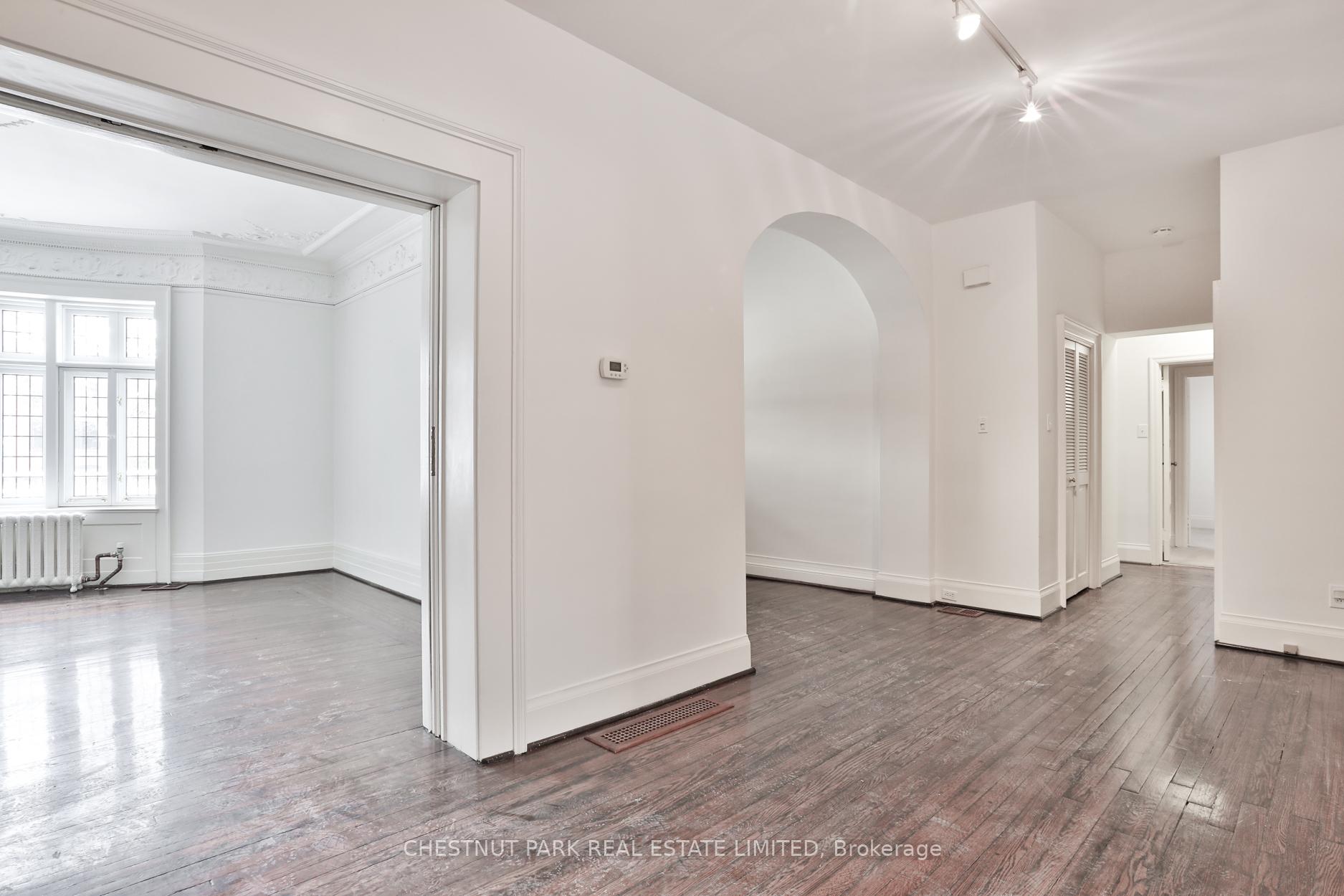 Photo 14 of Unit Main 1, 15 Elm Avenue, Toronto, Rosedale-Moore Park — HOMEH