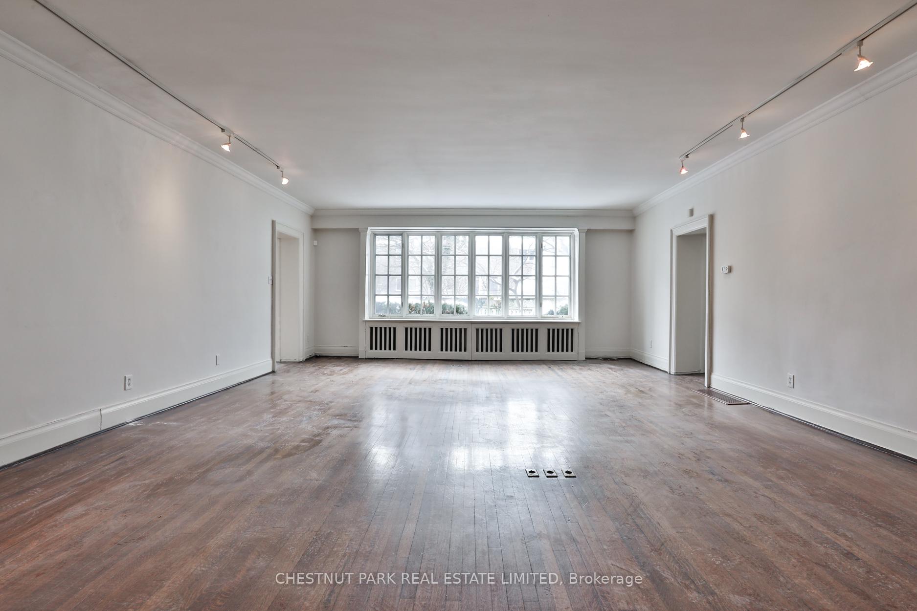 Photo 5 of Unit Main 1, 15 Elm Avenue, Toronto, Rosedale-Moore Park — HOMEH