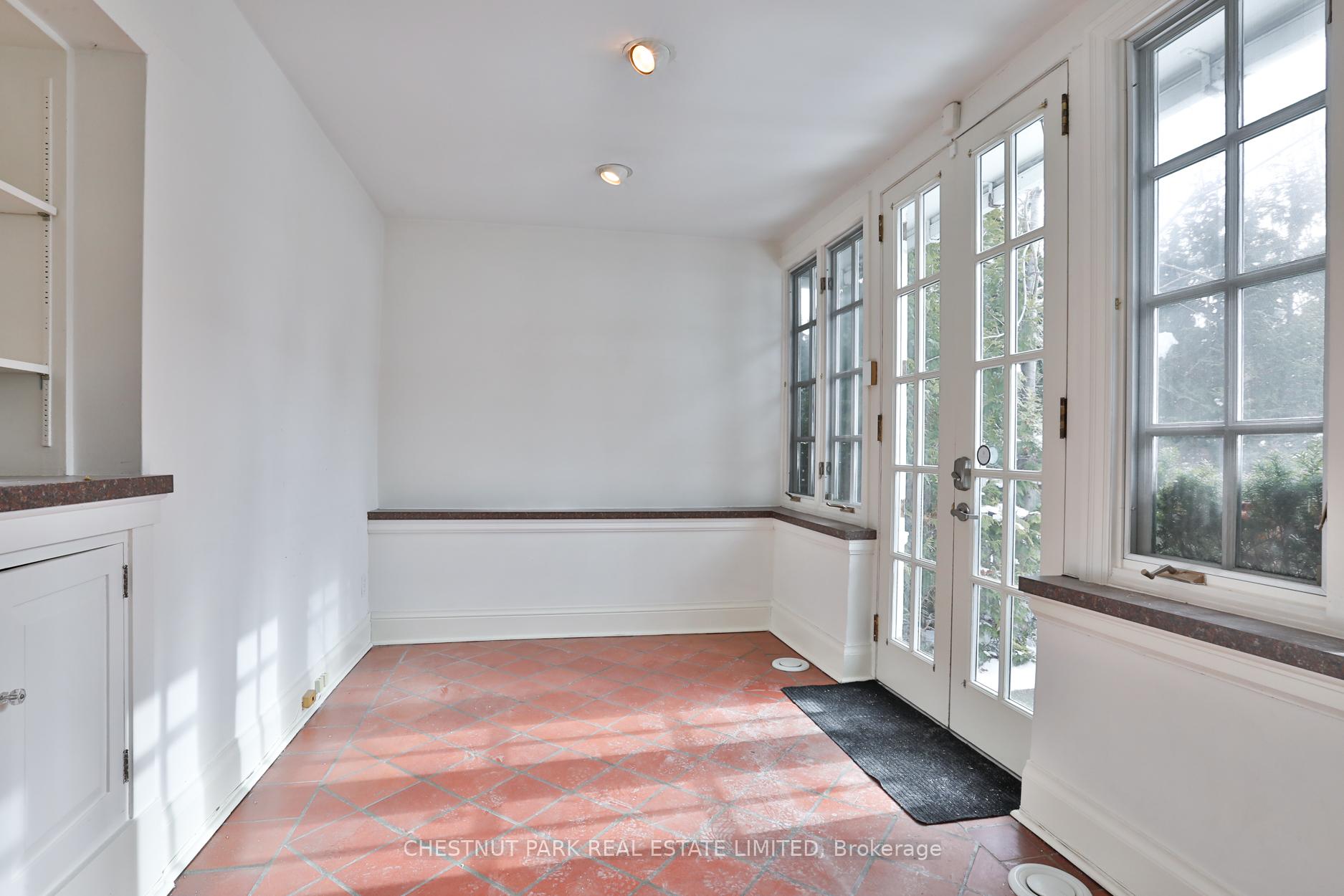 Photo 10 of Unit Main 1, 15 Elm Avenue, Toronto, Rosedale-Moore Park — HOMEH