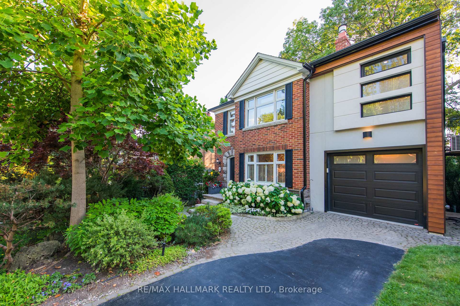 Photo 1 of 64 Southwood Drive, Toronto, The Beaches — HOMEH