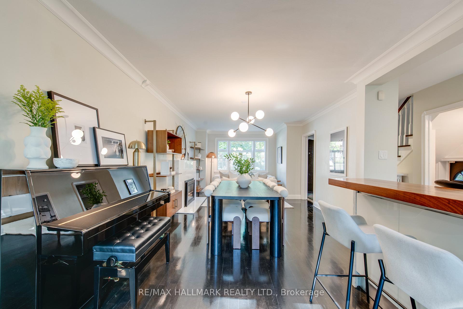 Photo 4 of 64 Southwood Drive, Toronto, The Beaches — HOMEH