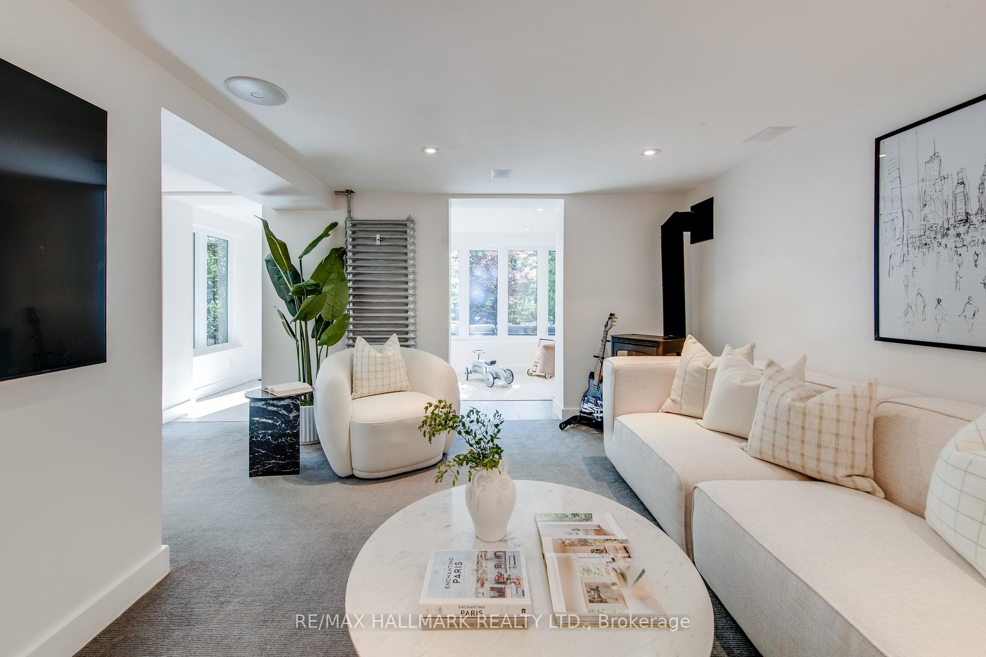 Photo 21 of 64 Southwood Drive, Toronto, The Beaches — HOMEH
