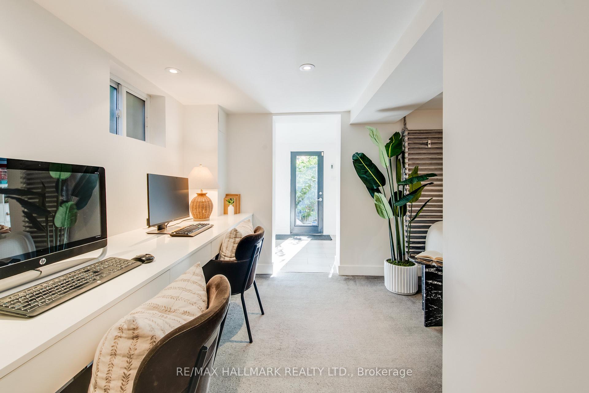 Photo 23 of 64 Southwood Drive, Toronto, The Beaches — HOMEH
