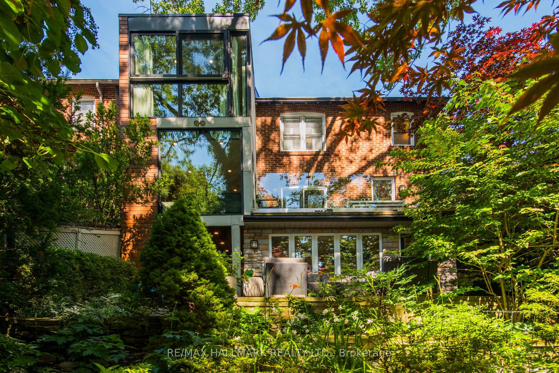 Photo 25 of 64 Southwood Drive, Toronto, The Beaches — HOMEH