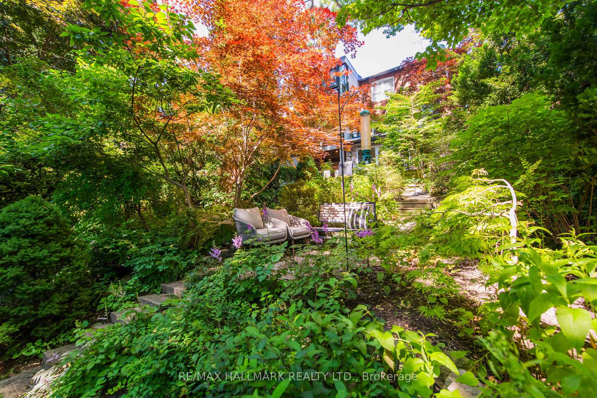 Photo 27 of 64 Southwood Drive, Toronto, The Beaches — HOMEH
