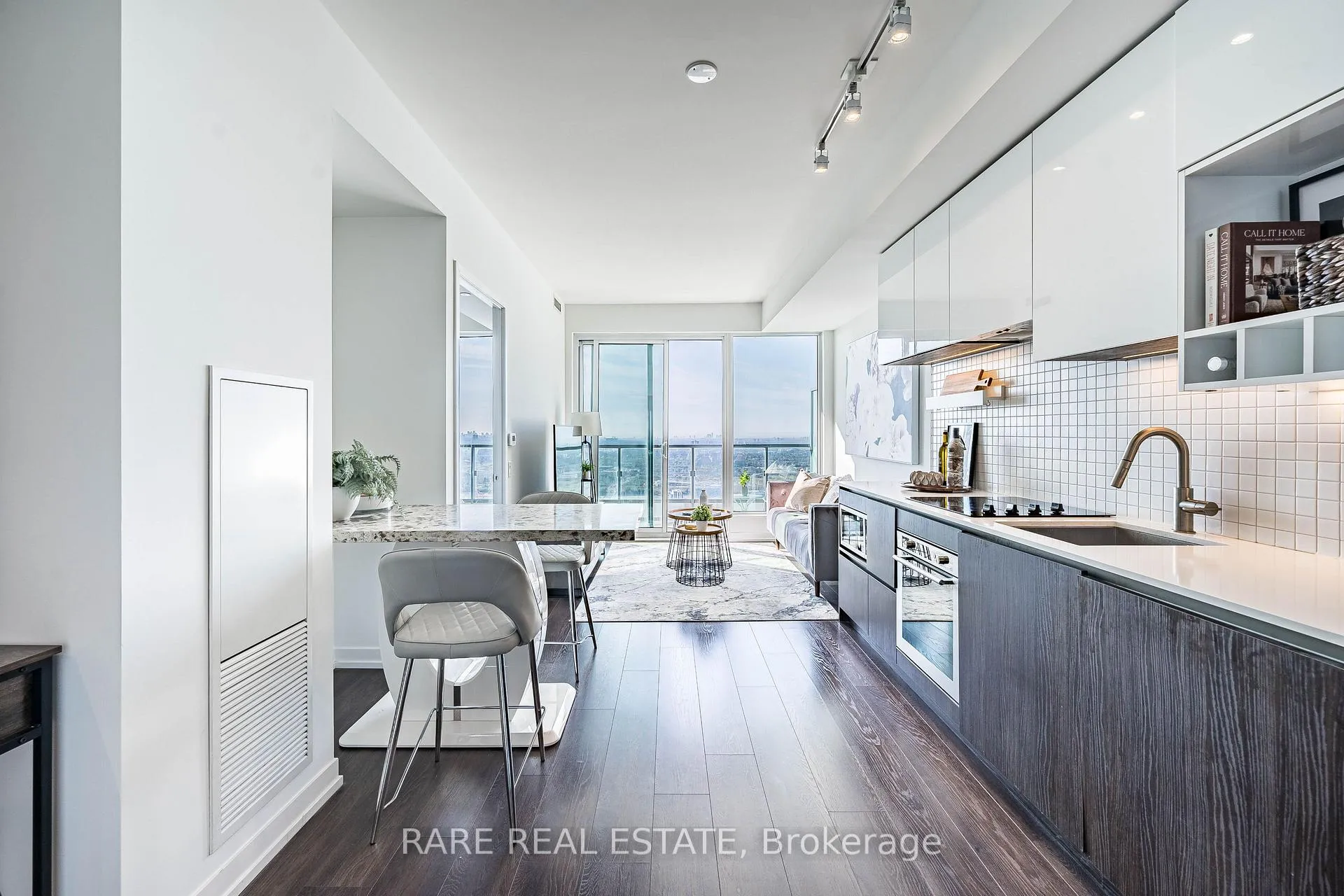 Photo 11 of Unit 5506, 5 Buttermill Avenue, Vaughan, Vaughan Corporate Centre — HOMEH