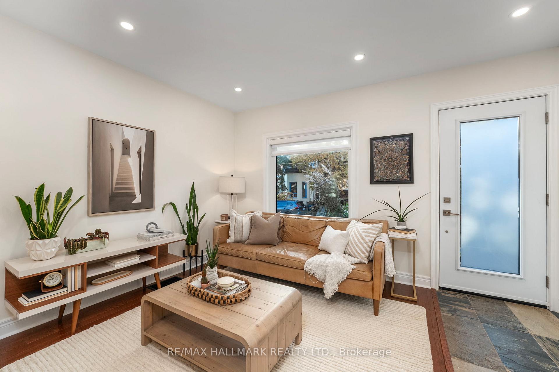 Photo 3 of 89 Knox Avenue, Toronto, Greenwood-Coxwell — HOMEH