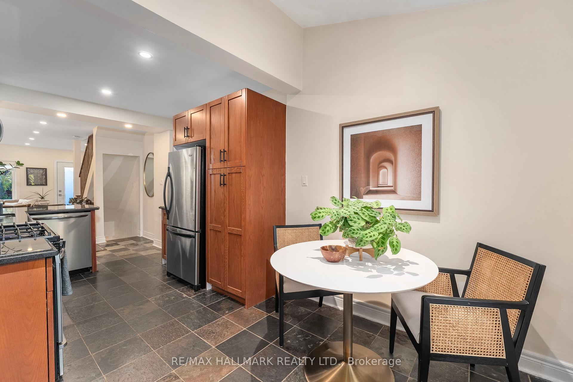 Photo 13 of 89 Knox Avenue, Toronto, Greenwood-Coxwell — HOMEH
