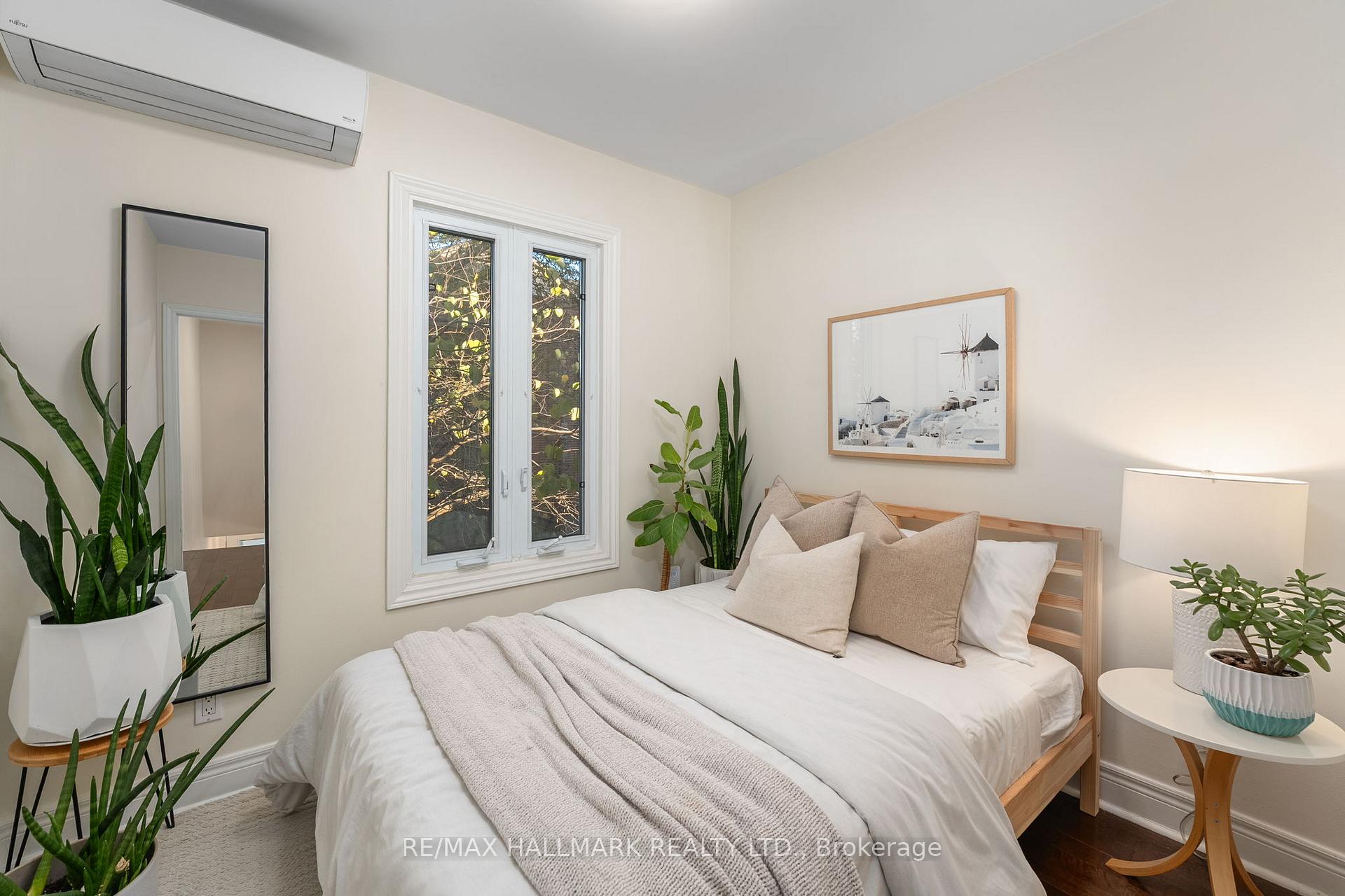 Photo 23 of 89 Knox Avenue, Toronto, Greenwood-Coxwell — HOMEH