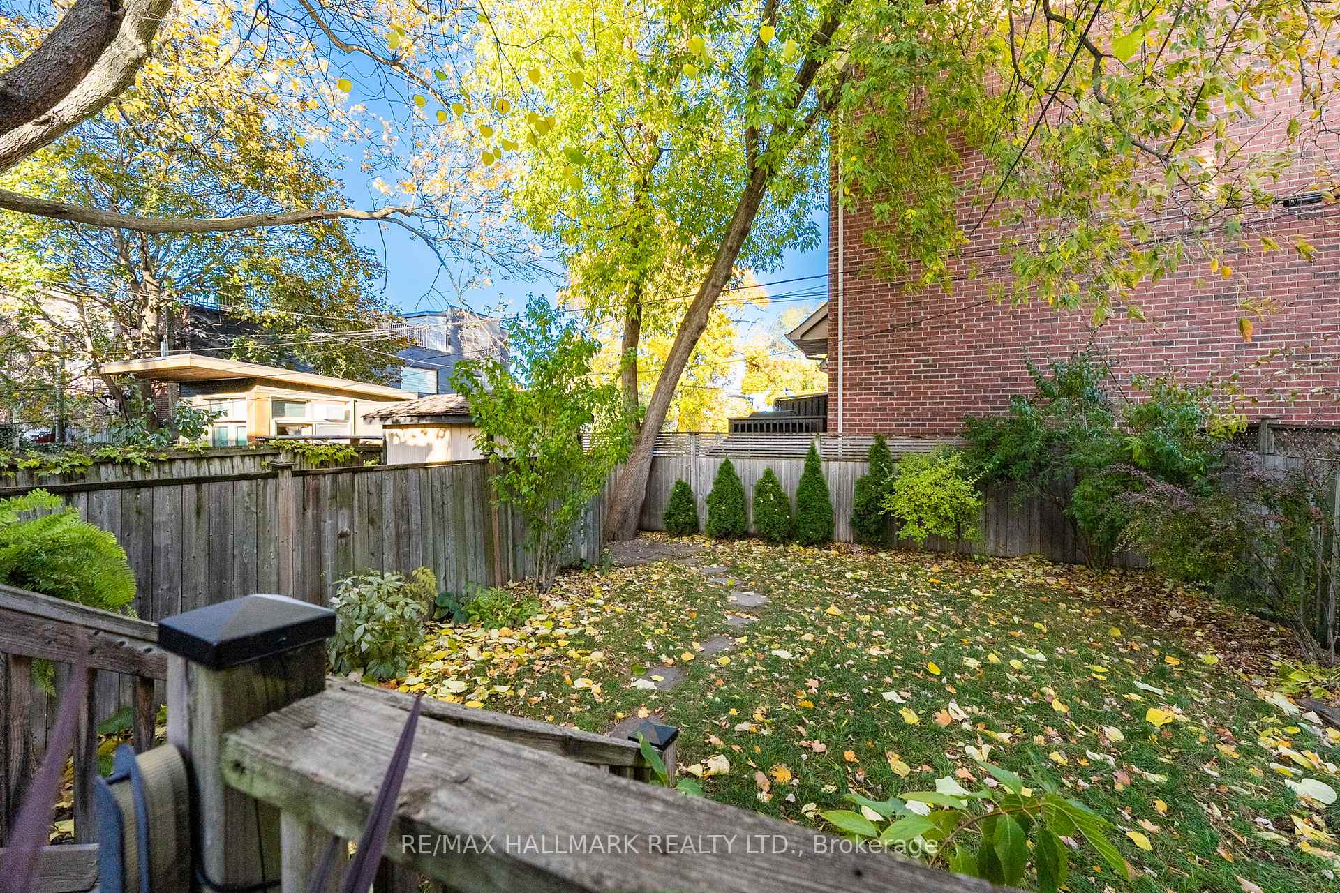 Photo 30 of 89 Knox Avenue, Toronto, Greenwood-Coxwell — HOMEH