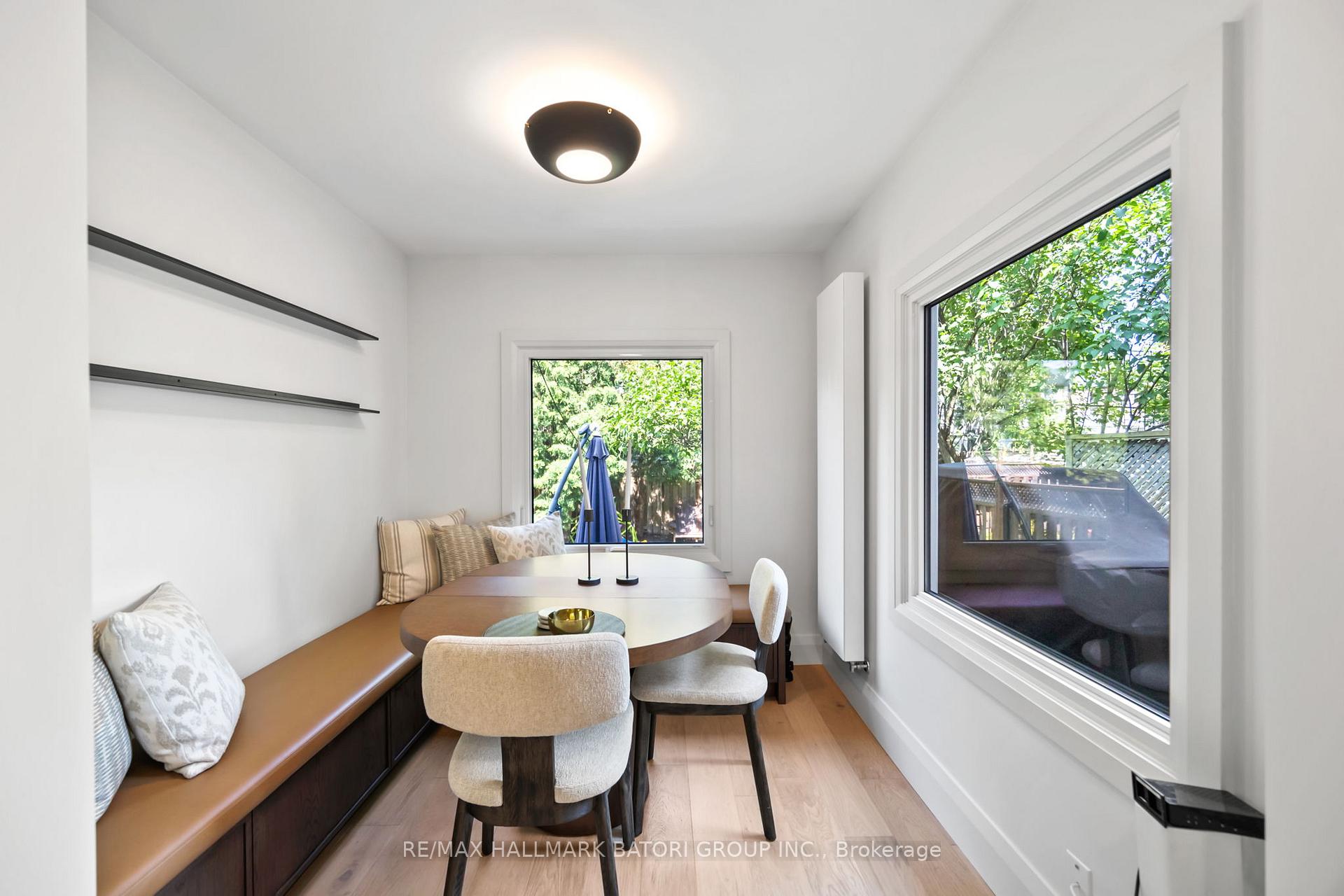 Photo 16 of 17 Martin Road, Toronto, Mount Pleasant East — HOMEH