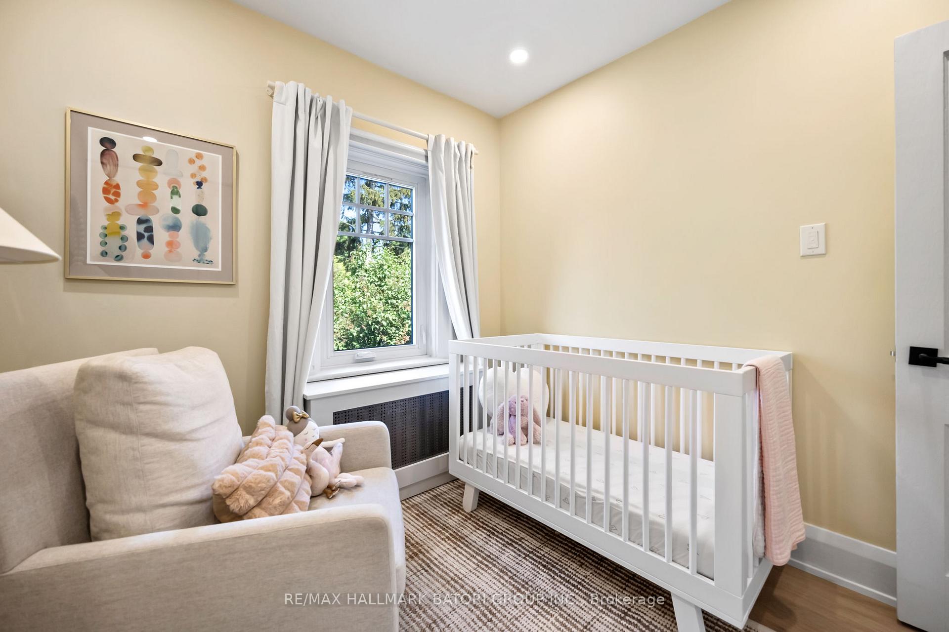 Photo 18 of 17 Martin Road, Toronto, Mount Pleasant East — HOMEH