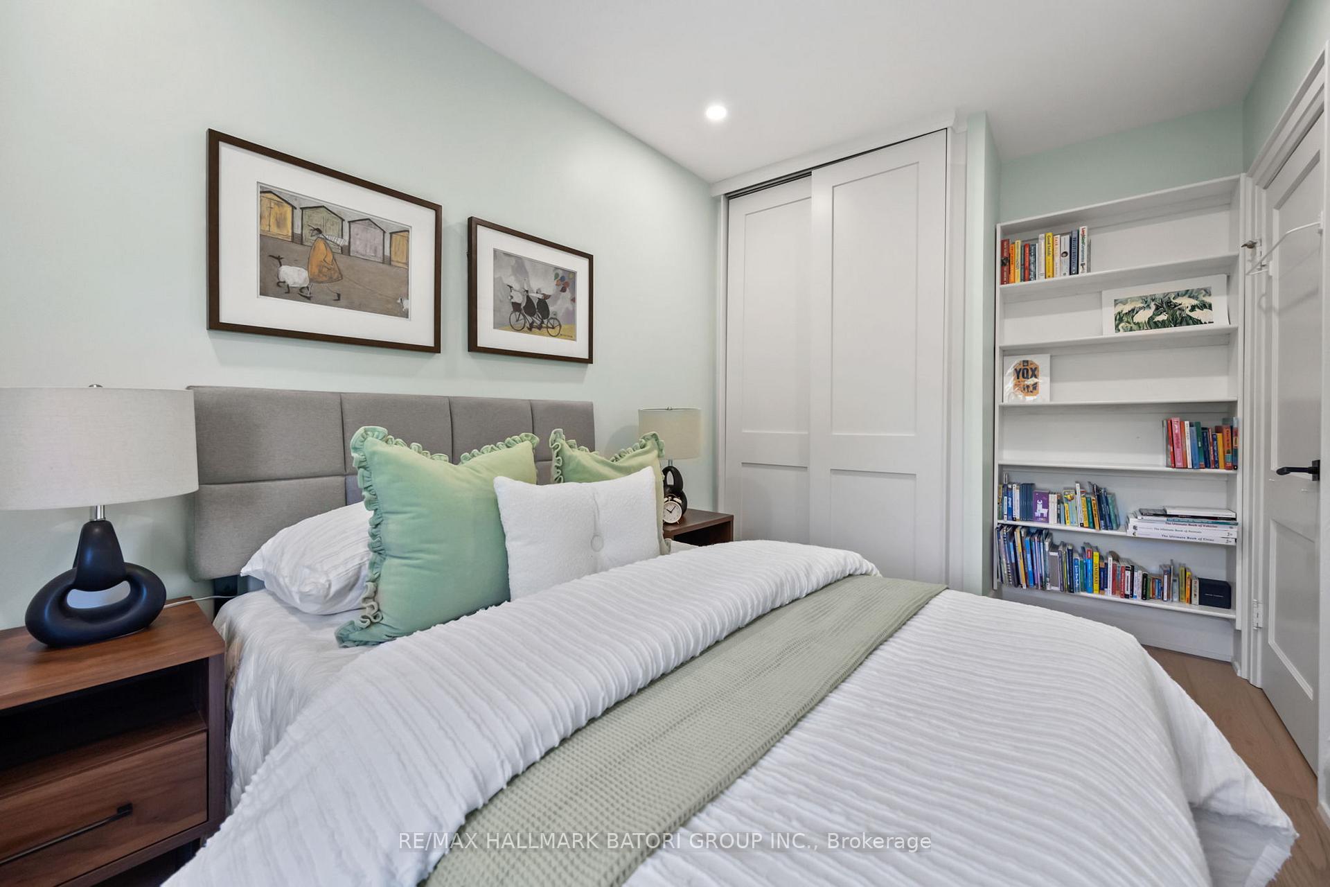 Photo 20 of 17 Martin Road, Toronto, Mount Pleasant East — HOMEH