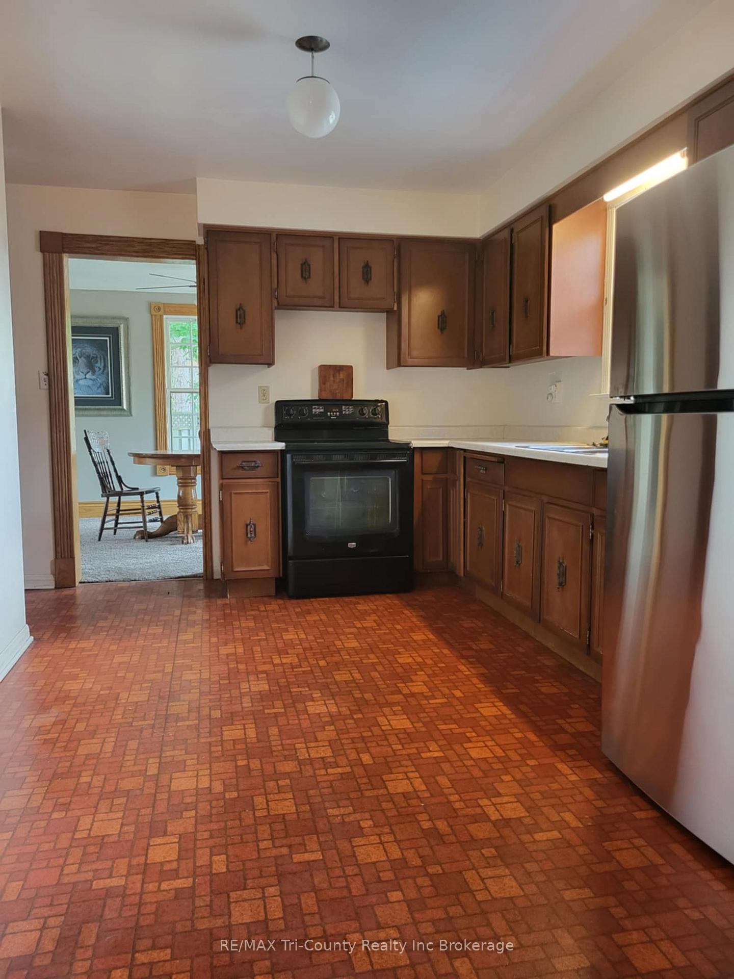 Photo 12 of 7 Glenridge Road, Tillsonburg — HOMEH